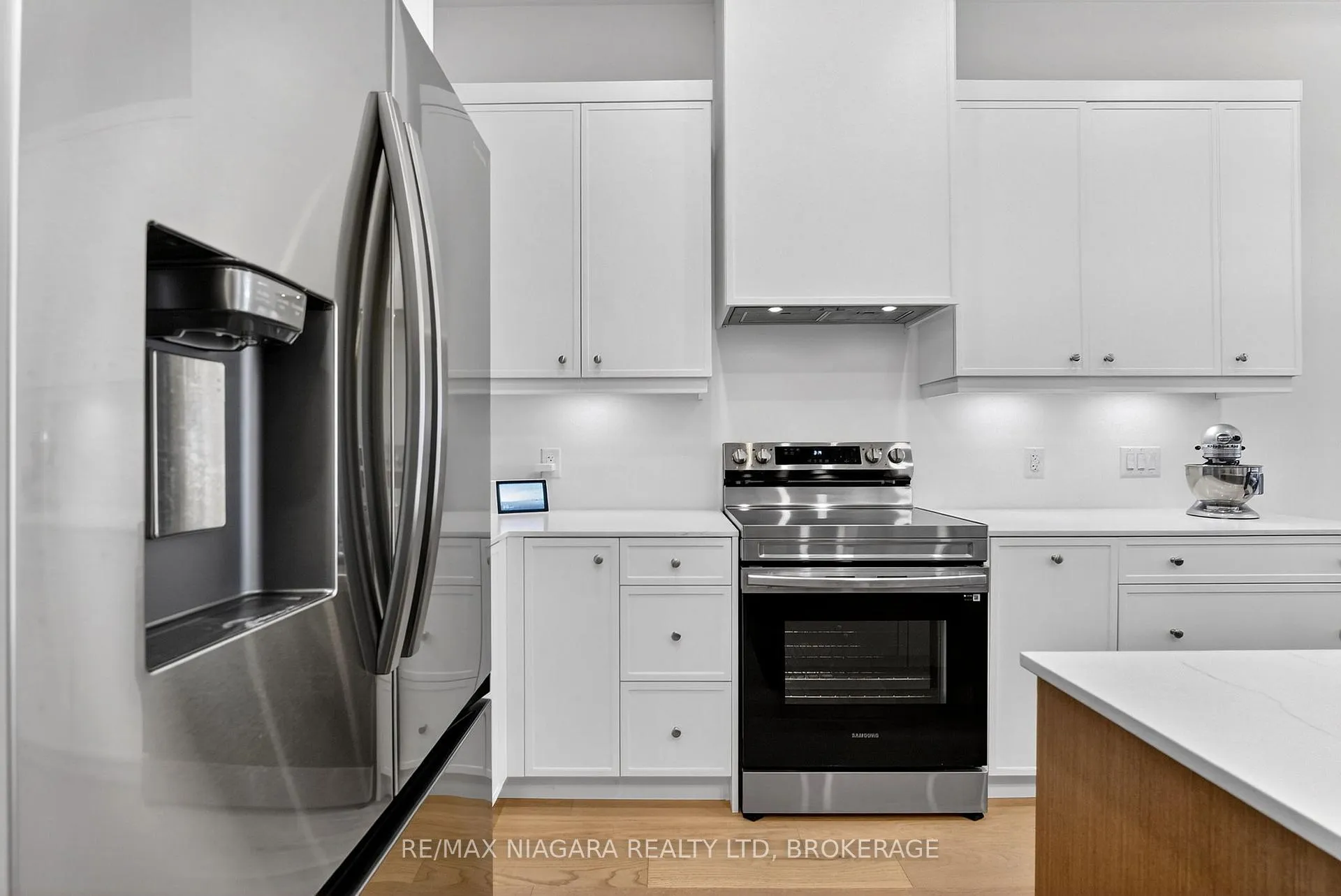 Photo 9 of Unit 8, 41 Ivy Crescent, Thorold, Confederation Heights — HOMEH