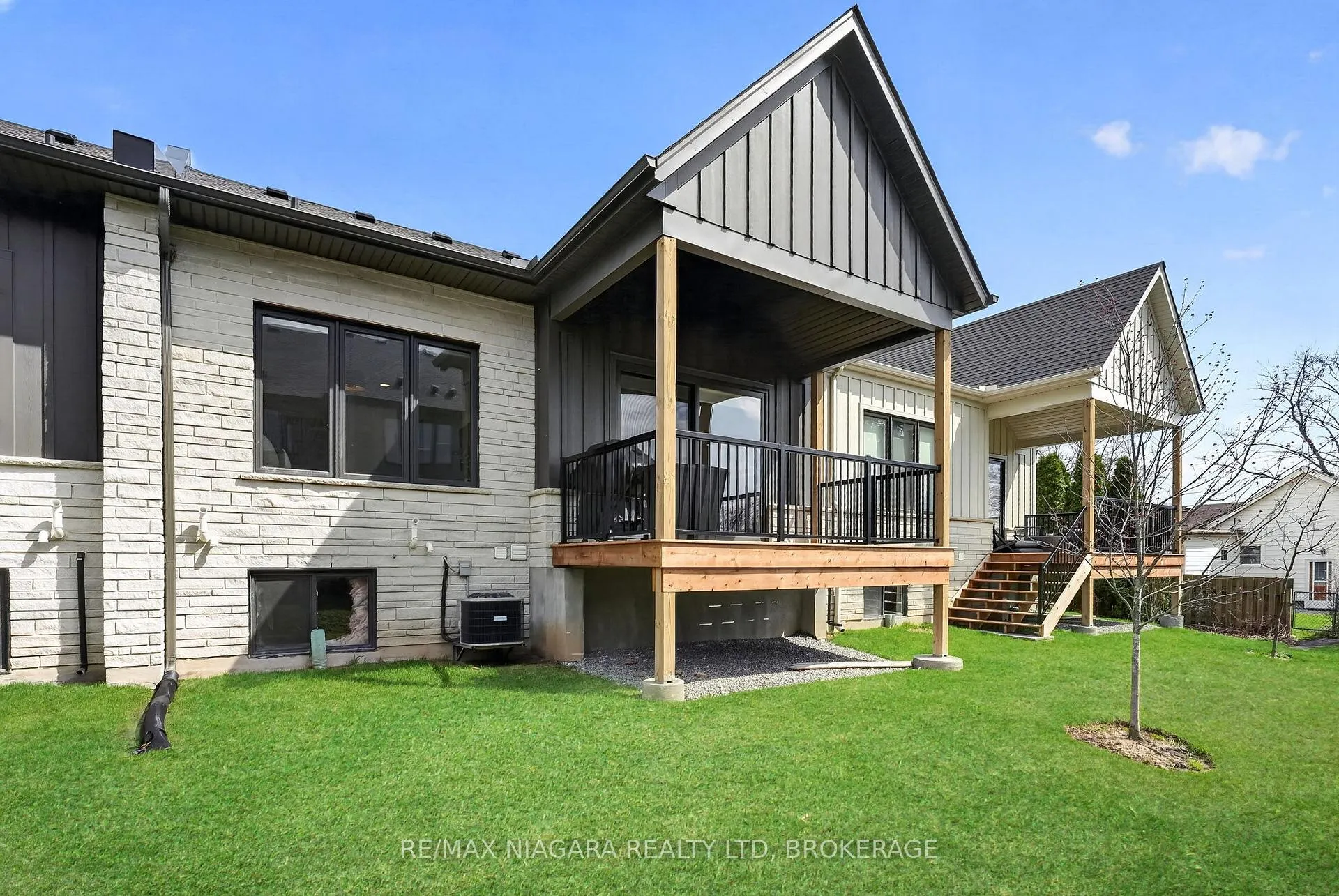 Photo 36 of Unit 8, 41 Ivy Crescent, Thorold, Confederation Heights — HOMEH