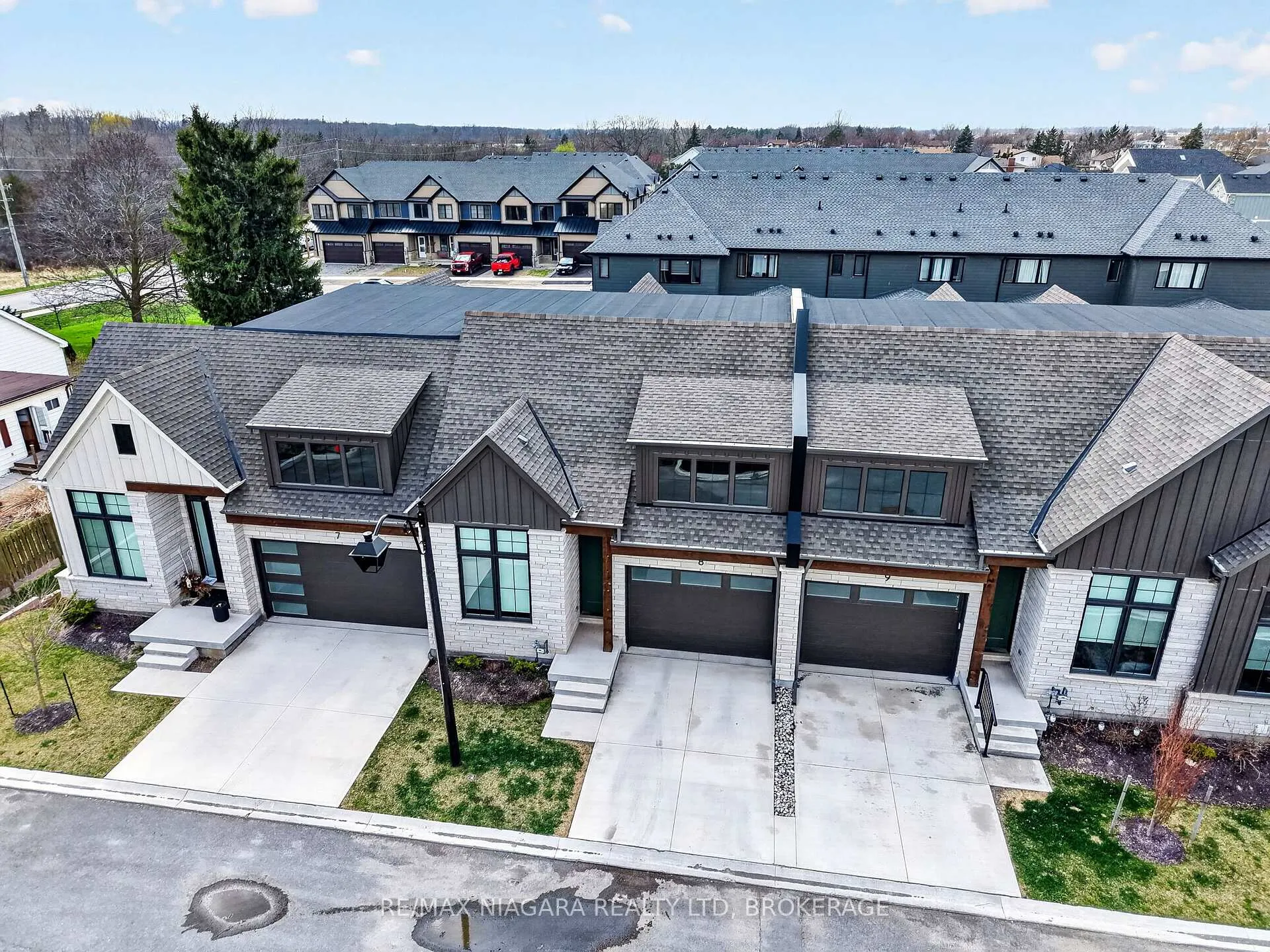 Photo 39 of Unit 8, 41 Ivy Crescent, Thorold, Confederation Heights — HOMEH