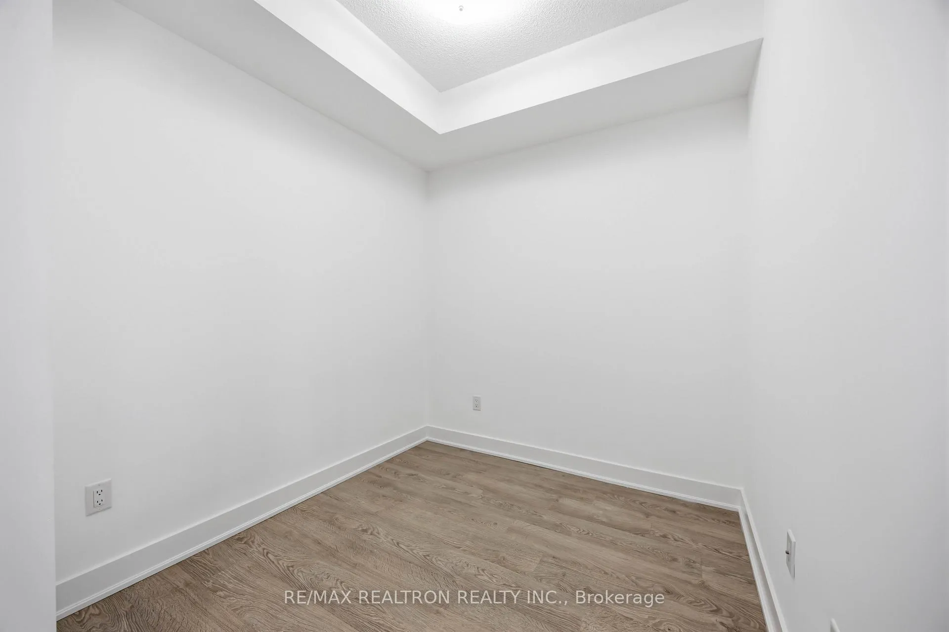 Photo 17 of Unit 1501, 30 Roehampton Avenue, Toronto, Mount Pleasant West — HOMEH