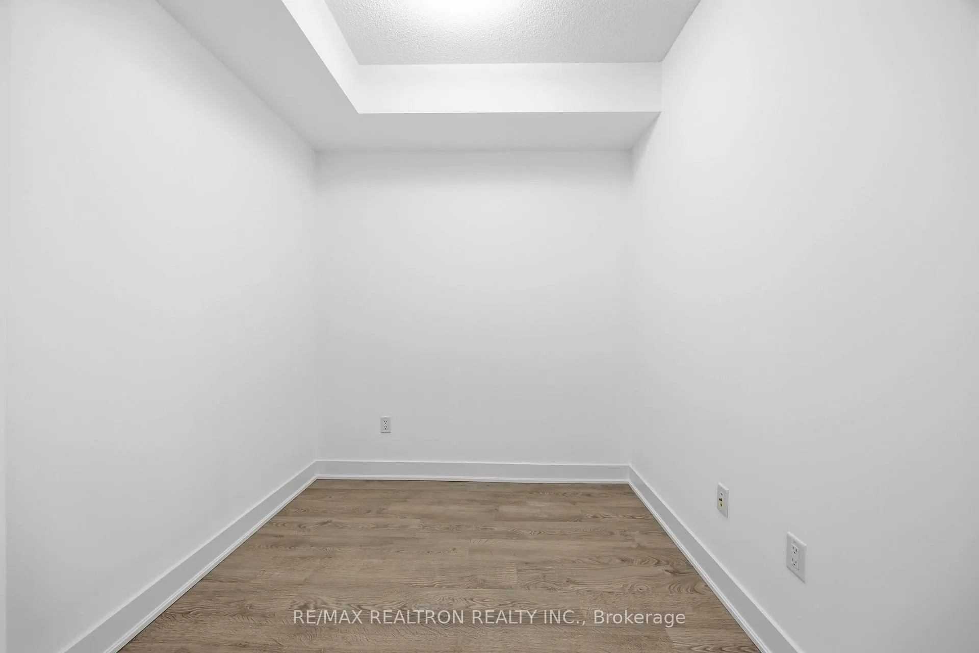 Photo 18 of Unit 1501, 30 Roehampton Avenue, Toronto, Mount Pleasant West — HOMEH