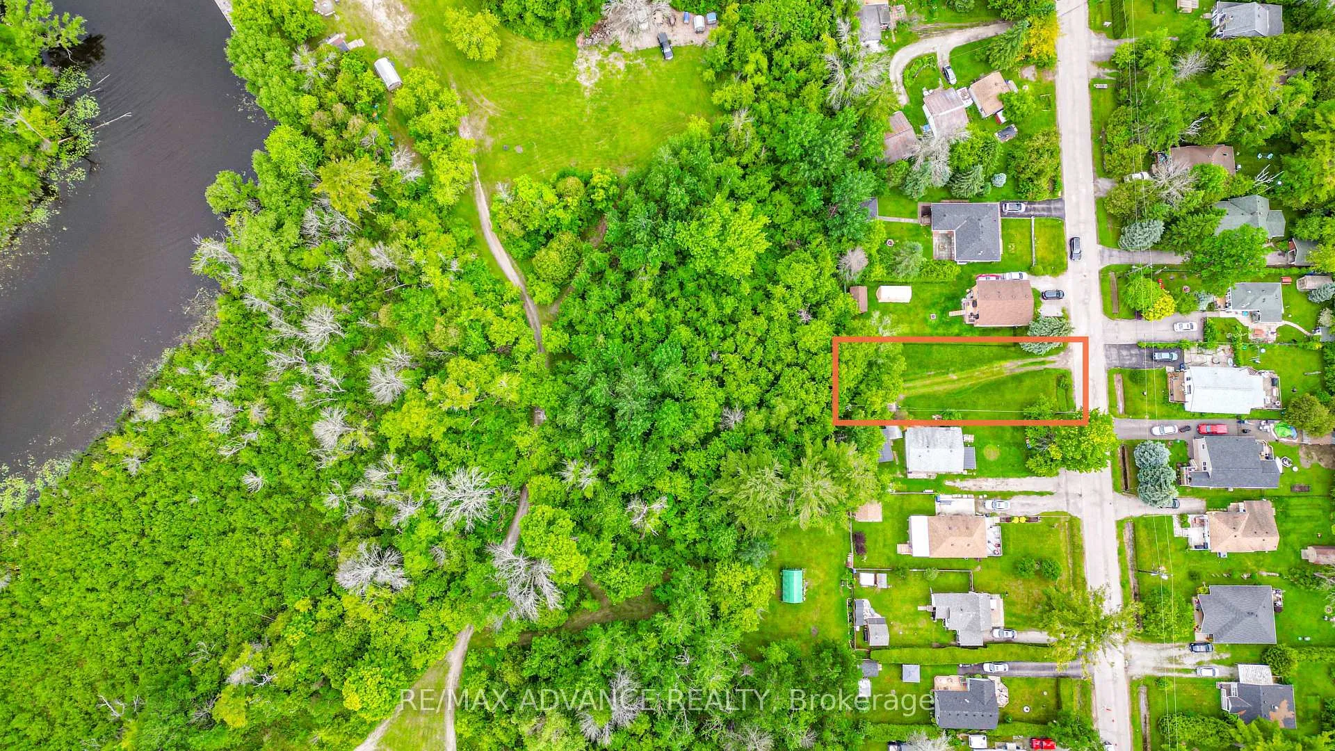 Photo 3 of 100 Dunkirk Avenue, Georgina, Sutton & Jackson's Point — HOMEH