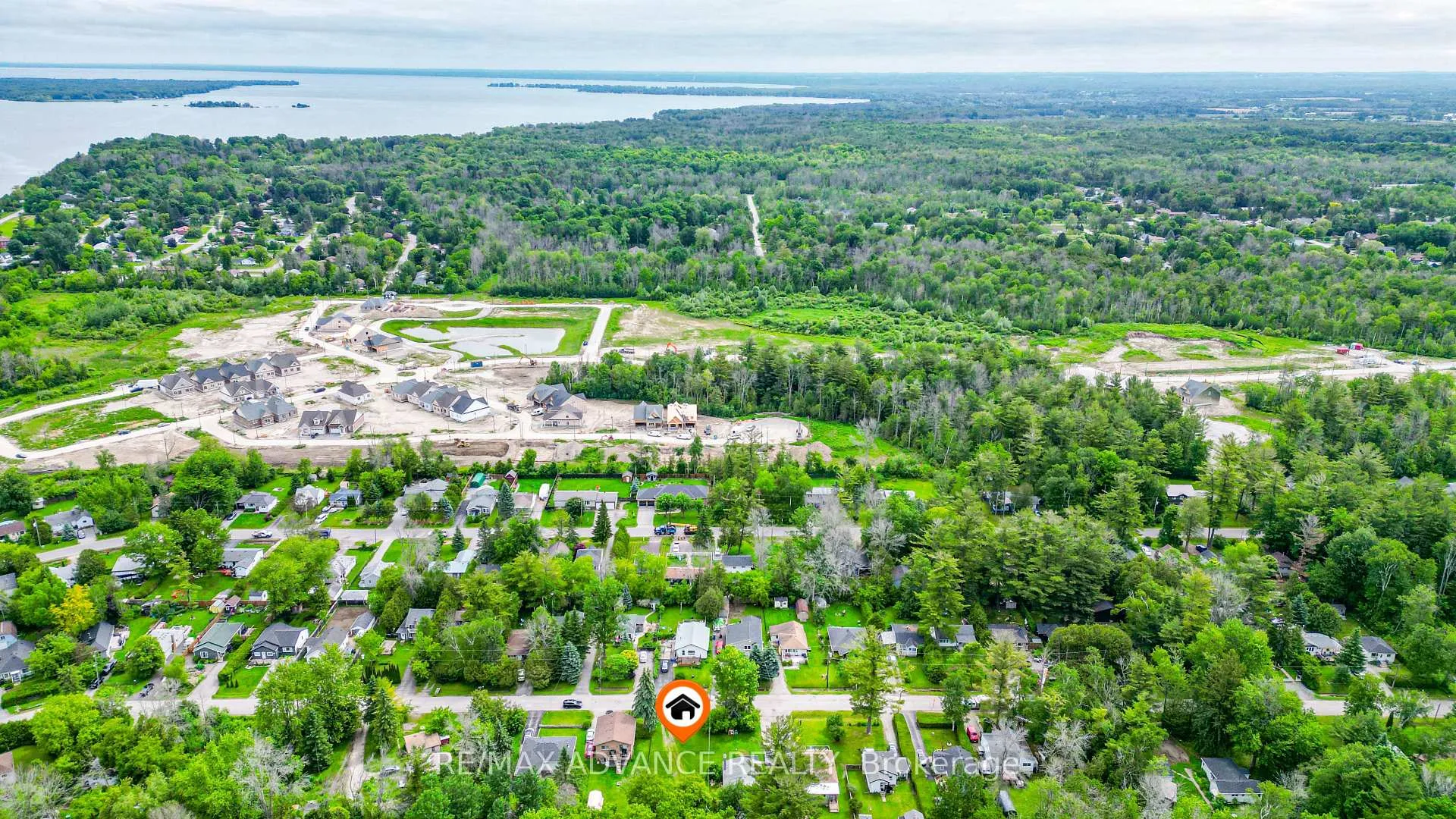Photo 37 of 100 Dunkirk Avenue, Georgina, Sutton & Jackson's Point — HOMEH