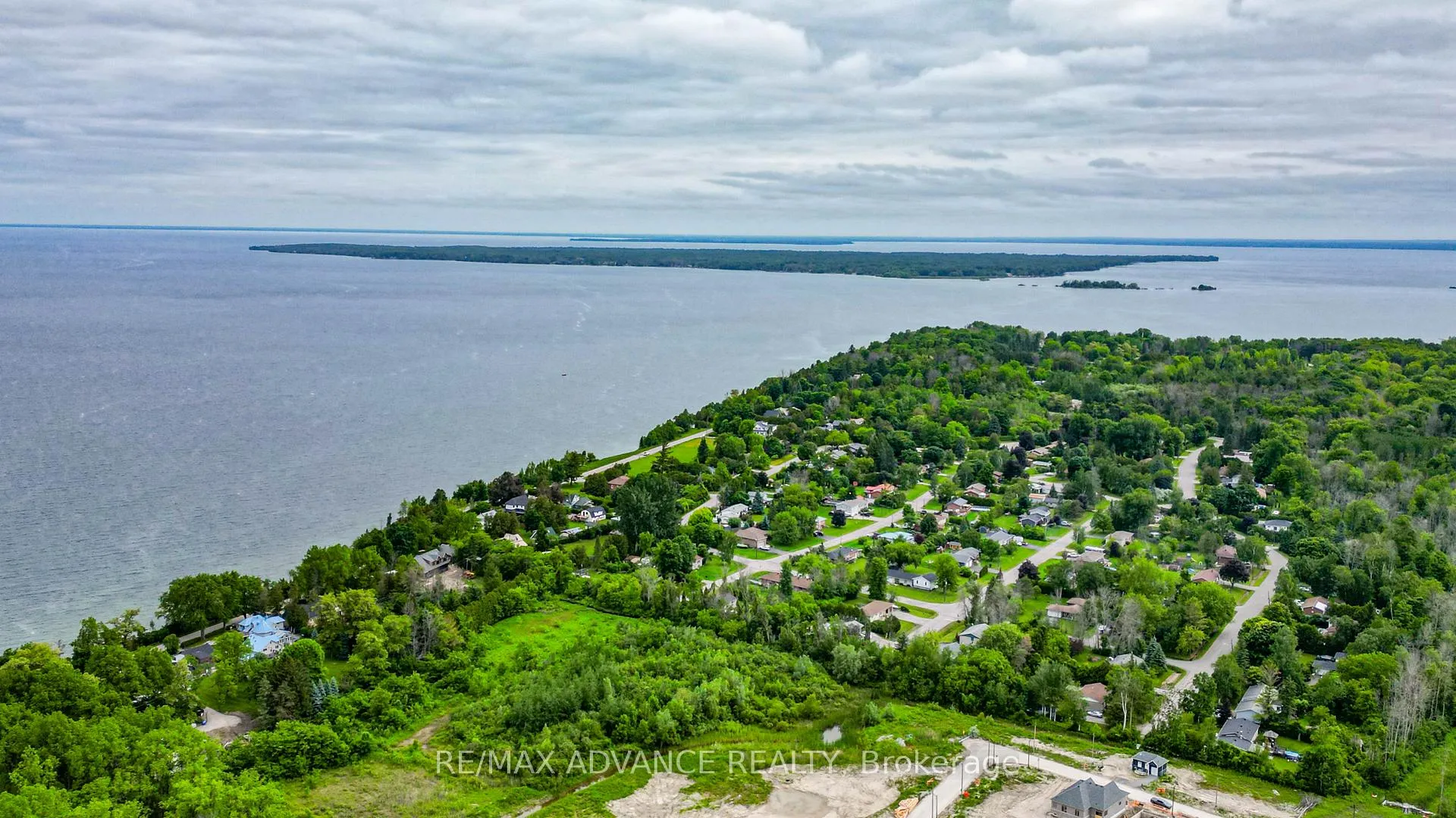 Photo 42 of 100 Dunkirk Avenue, Georgina, Sutton & Jackson's Point — HOMEH