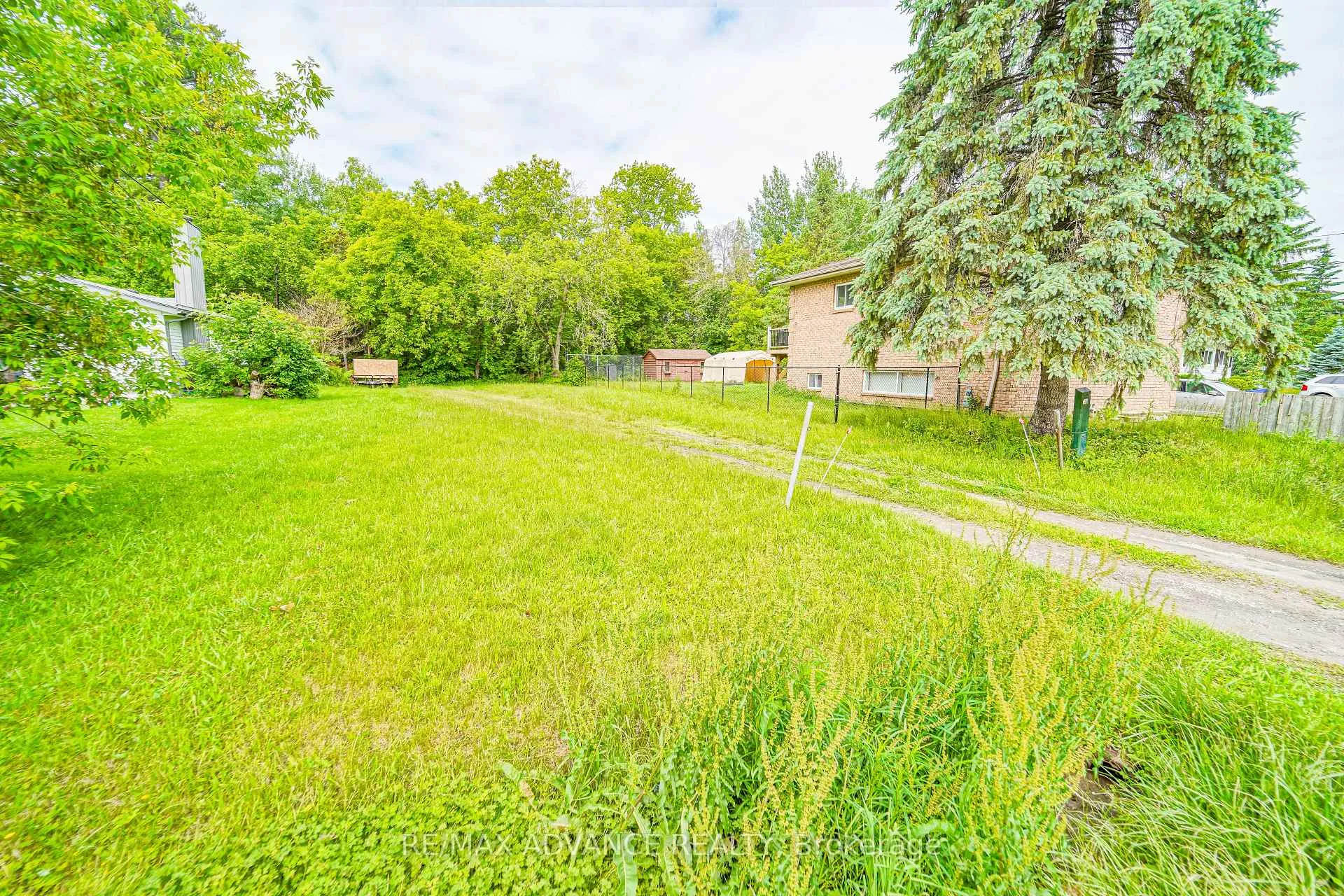 Photo 46 of 100 Dunkirk Avenue, Georgina, Sutton & Jackson's Point — HOMEH