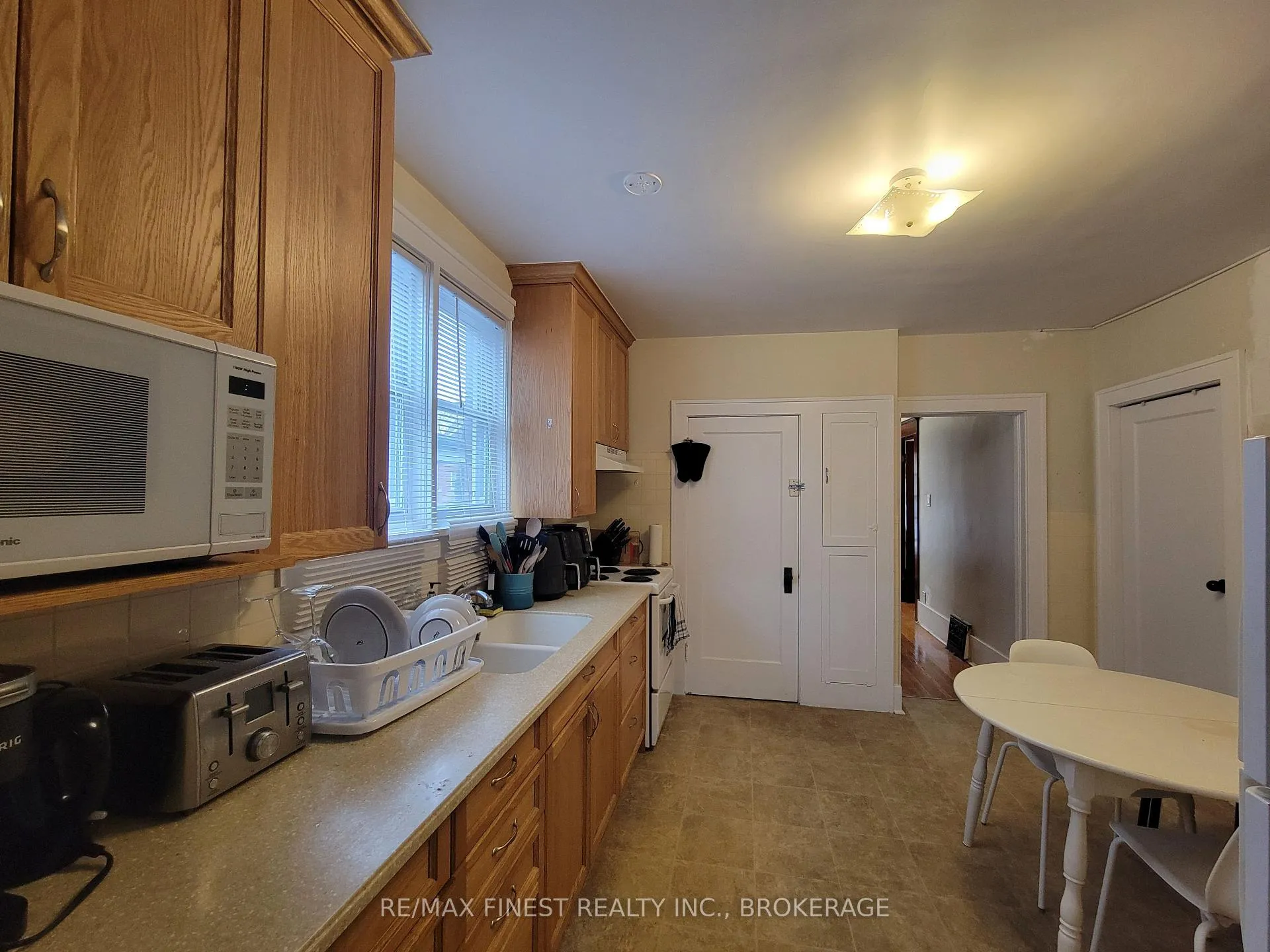Photo 10 of 48 Dundas Street, Kingston, Central City East — HOMEH