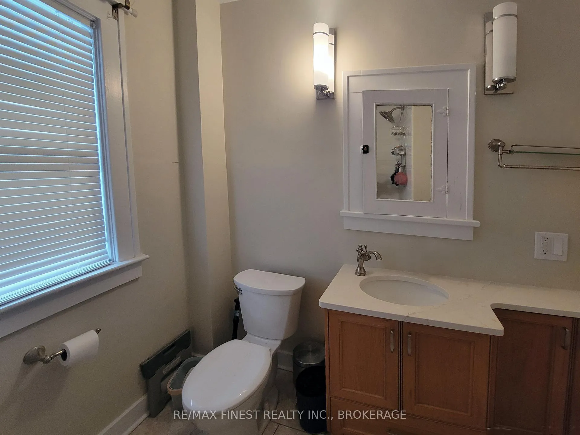 Photo 15 of 48 Dundas Street, Kingston, Central City East — HOMEH