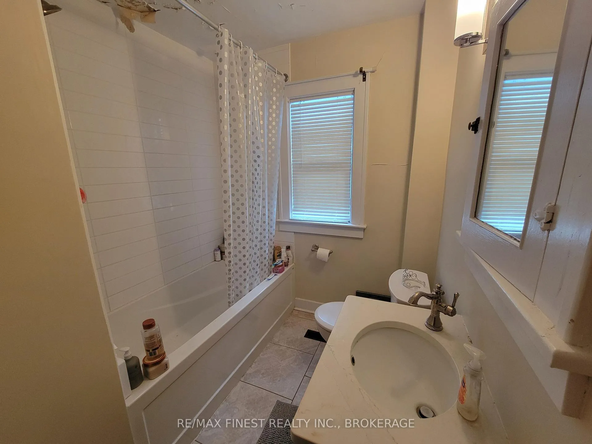 Photo 16 of 48 Dundas Street, Kingston, Central City East — HOMEH