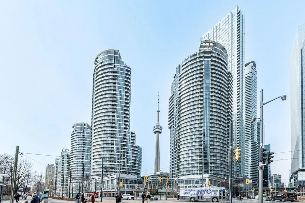 Front of Unit 511, 208 Queens Quay W