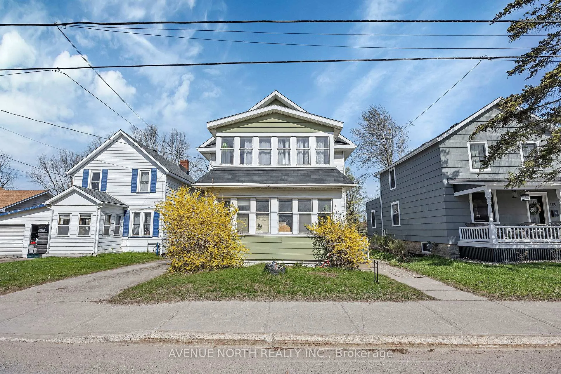 Front of 143 Brockville Street