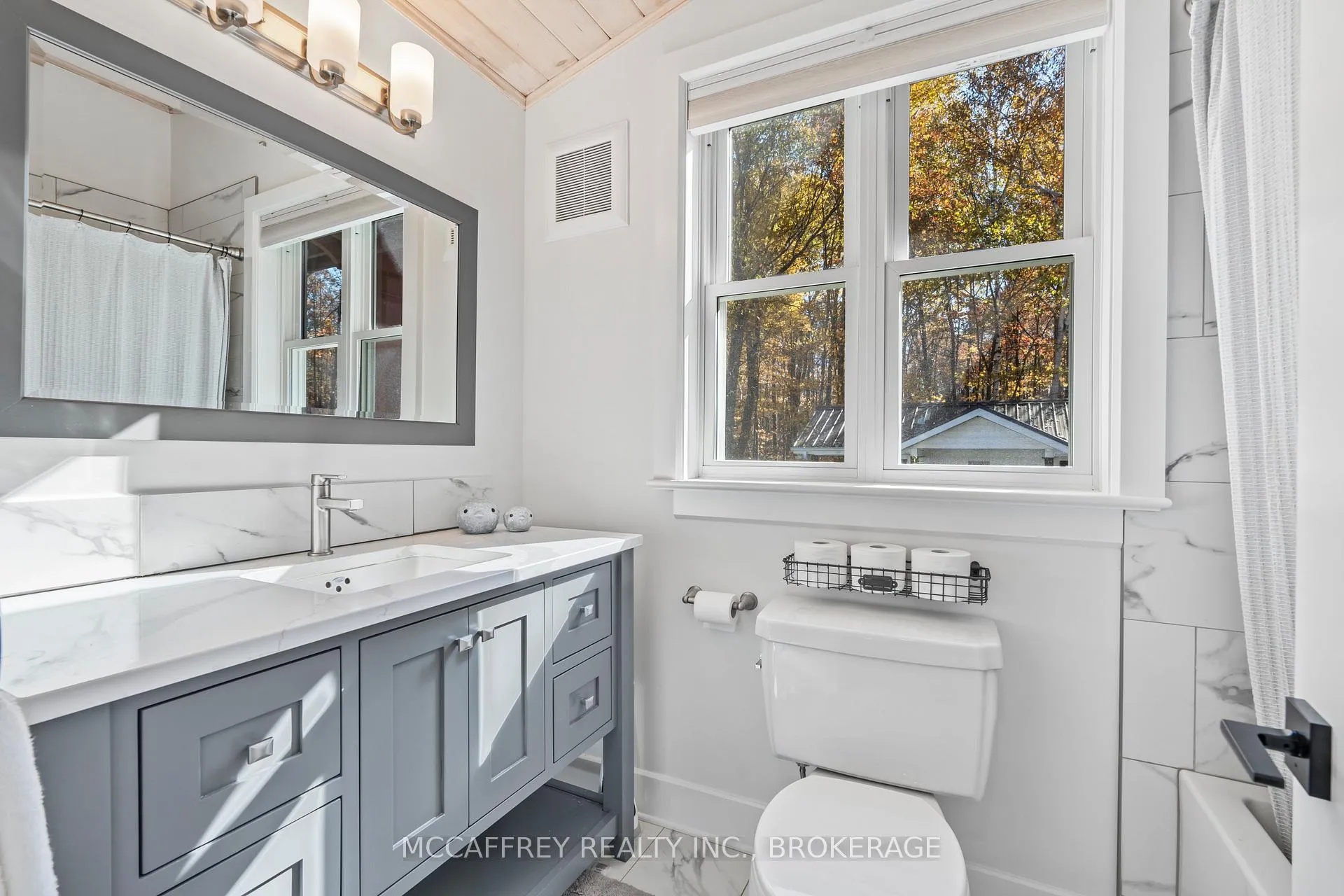 Photo 14 of 1140 Phillips Lane, Frontenac, Frontenac Centre — HOMEH