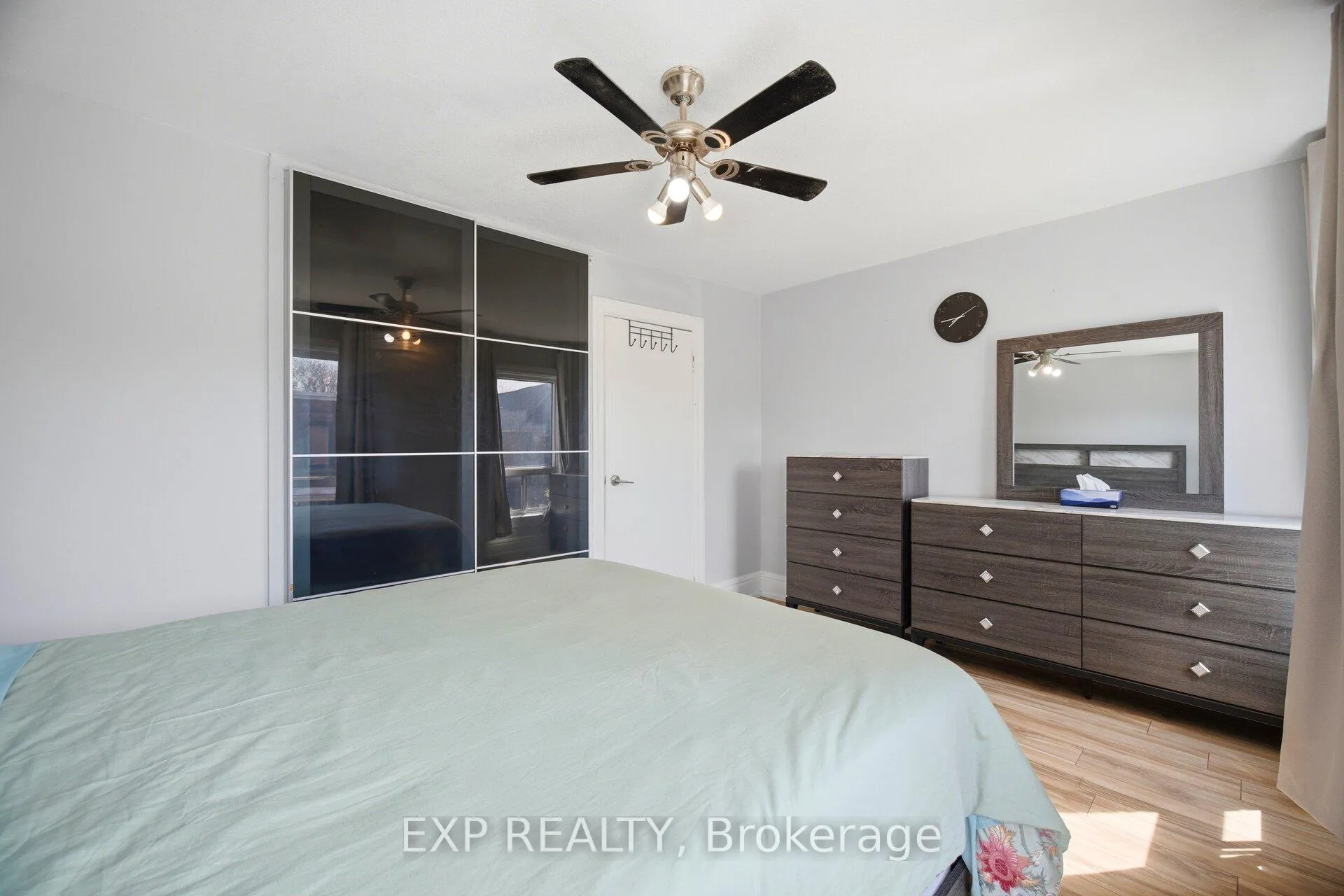 Photo 20 of 38 Madison Avenue, Hamilton, Gibson — HOMEH