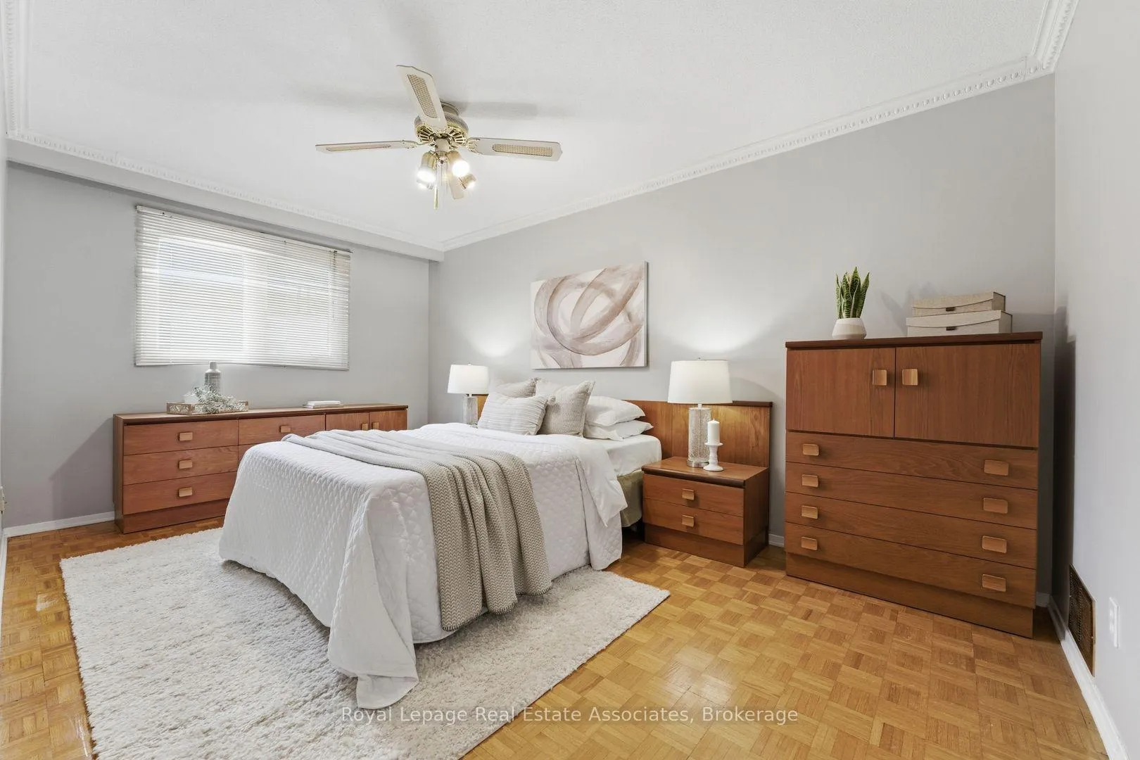 Photo 18 of Unit 5, 1616 Haig Boulevard, Mississauga, Lakeview — HOMEH