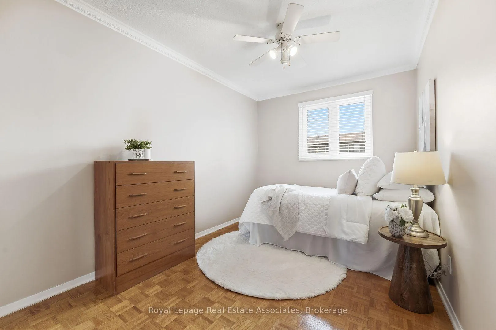 Photo 19 of Unit 5, 1616 Haig Boulevard, Mississauga, Lakeview — HOMEH