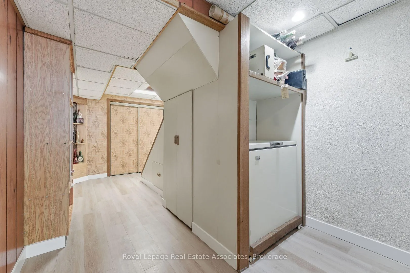 Photo 24 of Unit 5, 1616 Haig Boulevard, Mississauga, Lakeview — HOMEH