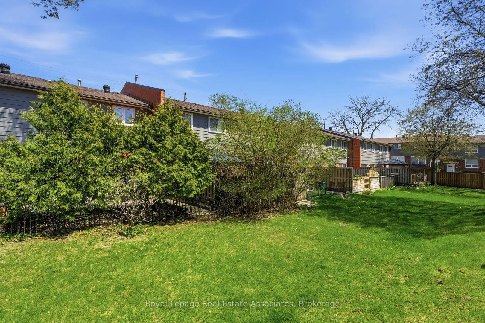 Photo 33 of Unit 5, 1616 Haig Boulevard, Mississauga, Lakeview — HOMEH