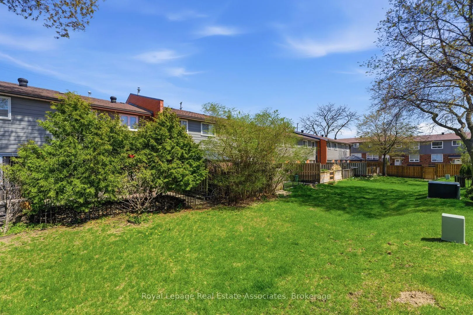 Photo 34 of Unit 5, 1616 Haig Boulevard, Mississauga, Lakeview — HOMEH