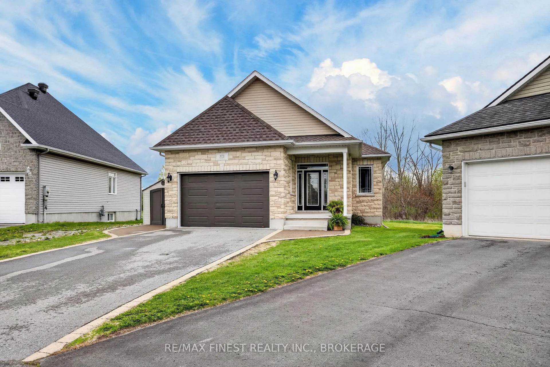 Photo 3 of 370 Nalon Road, Gananoque — HOMEH
