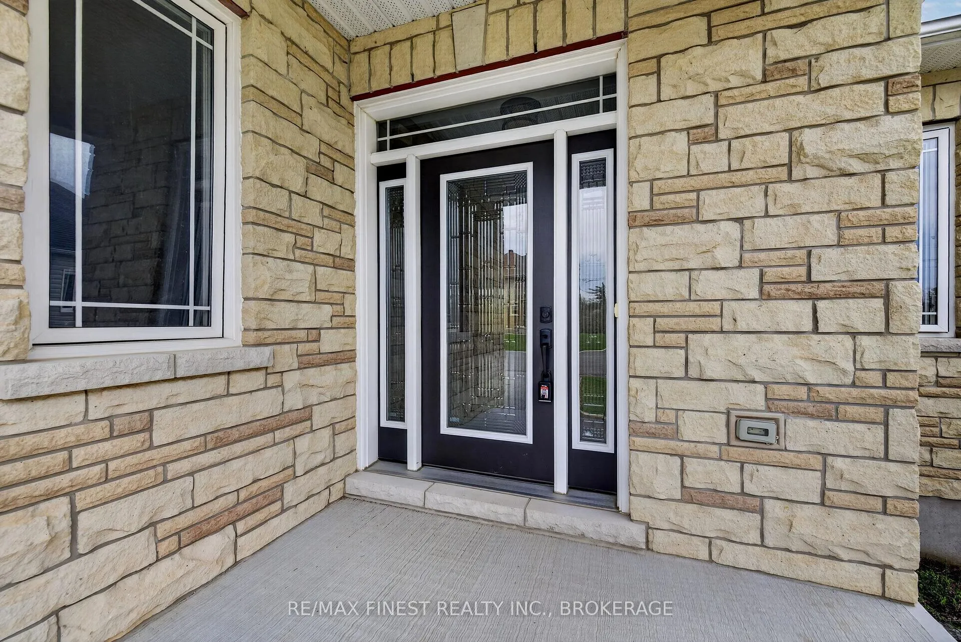 Photo 7 of 370 Nalon Road, Gananoque — HOMEH