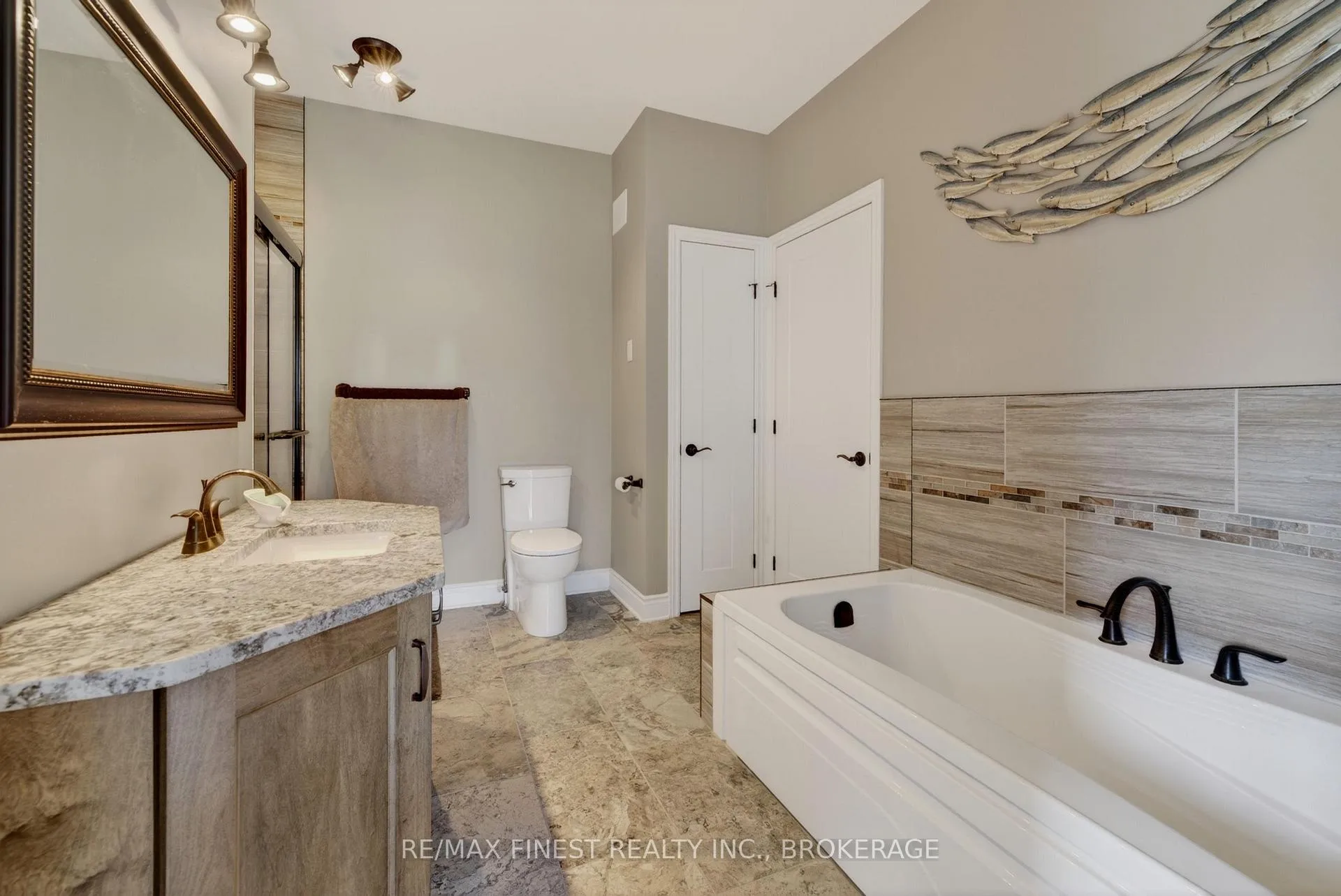 Photo 14 of 370 Nalon Road, Gananoque — HOMEH