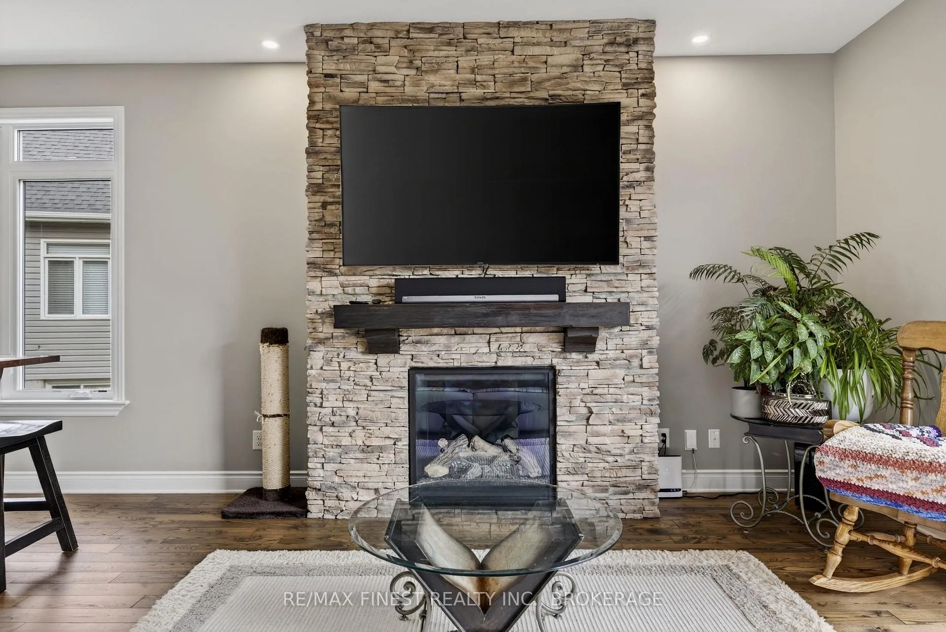 Photo 24 of 370 Nalon Road, Gananoque — HOMEH
