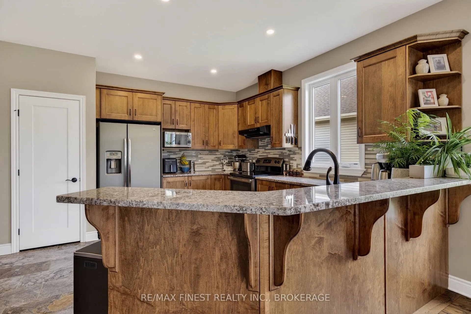 Photo 27 of 370 Nalon Road, Gananoque — HOMEH