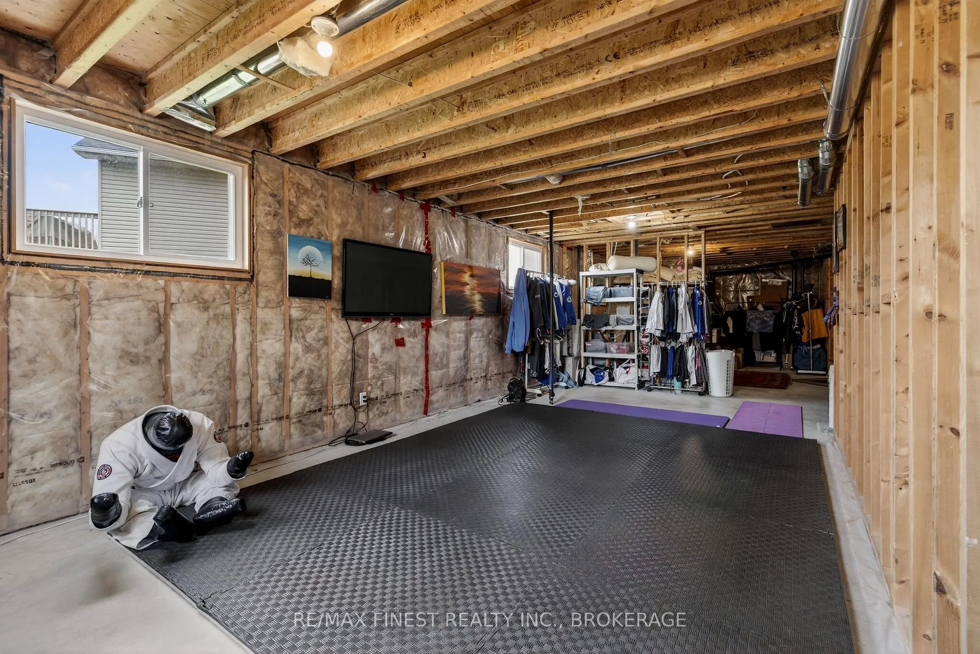 Photo 32 of 370 Nalon Road, Gananoque — HOMEH