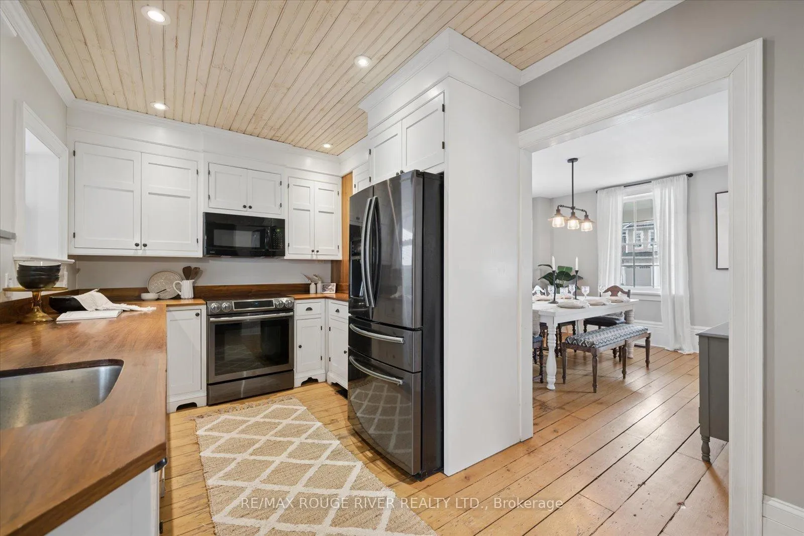 Photo 14 of 63 Downey Drive, Whitby, Brooklin — HOMEH