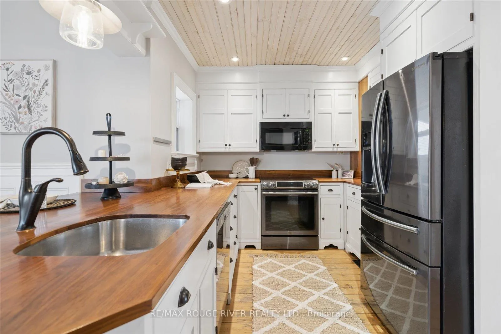 Photo 16 of 63 Downey Drive, Whitby, Brooklin — HOMEH