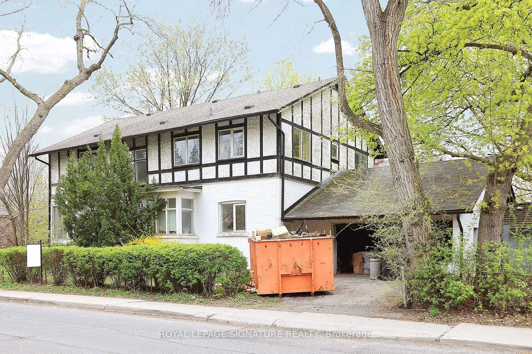 Photo 4 of 170 Glengrove Avenue W, Toronto, Lawrence Park South — HOMEH