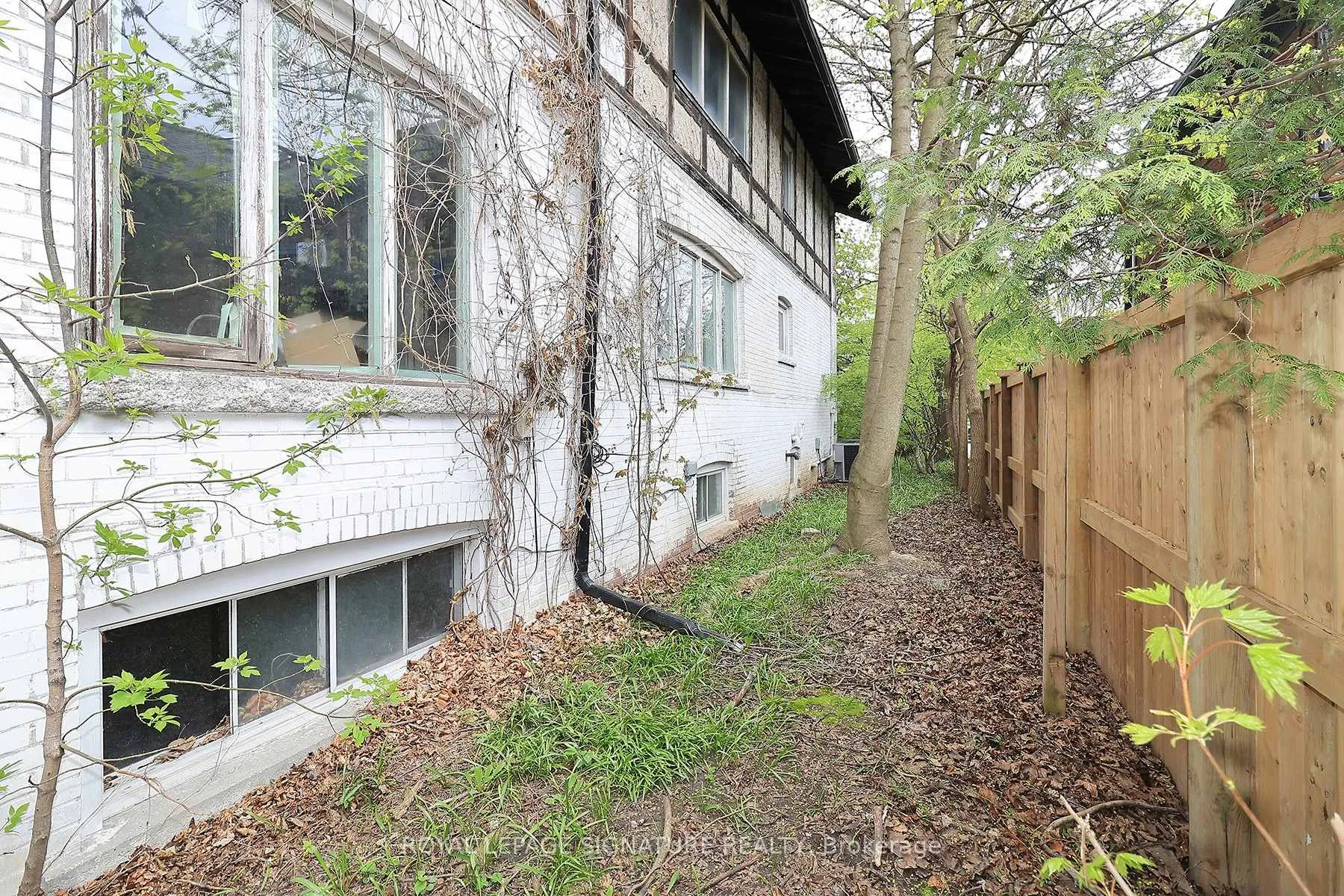 Photo 34 of 170 Glengrove Avenue W, Toronto, Lawrence Park South — HOMEH