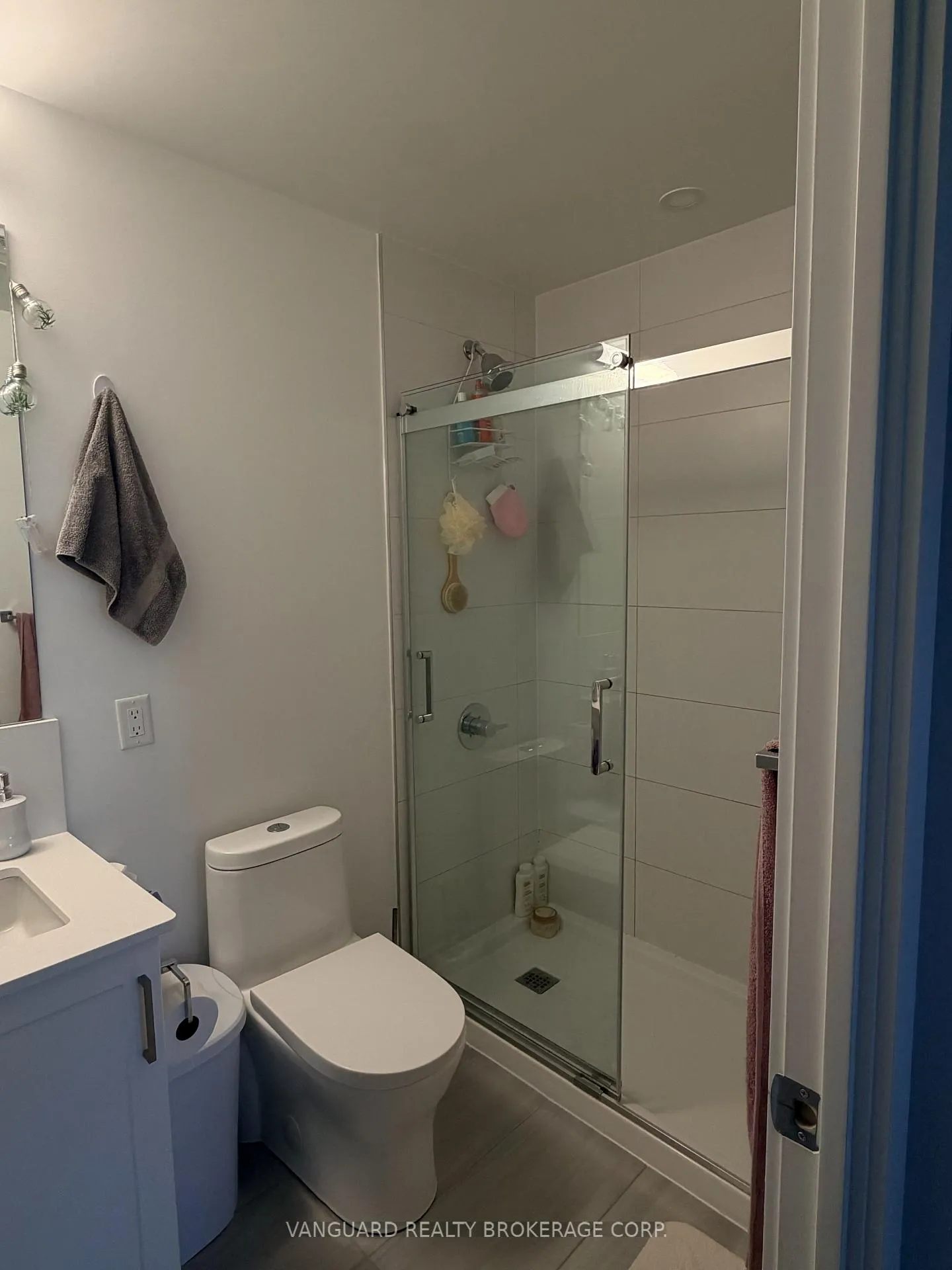Photo 13 of Unit 425, 681 Yonge Street, Barrie, Painswick South — HOMEH