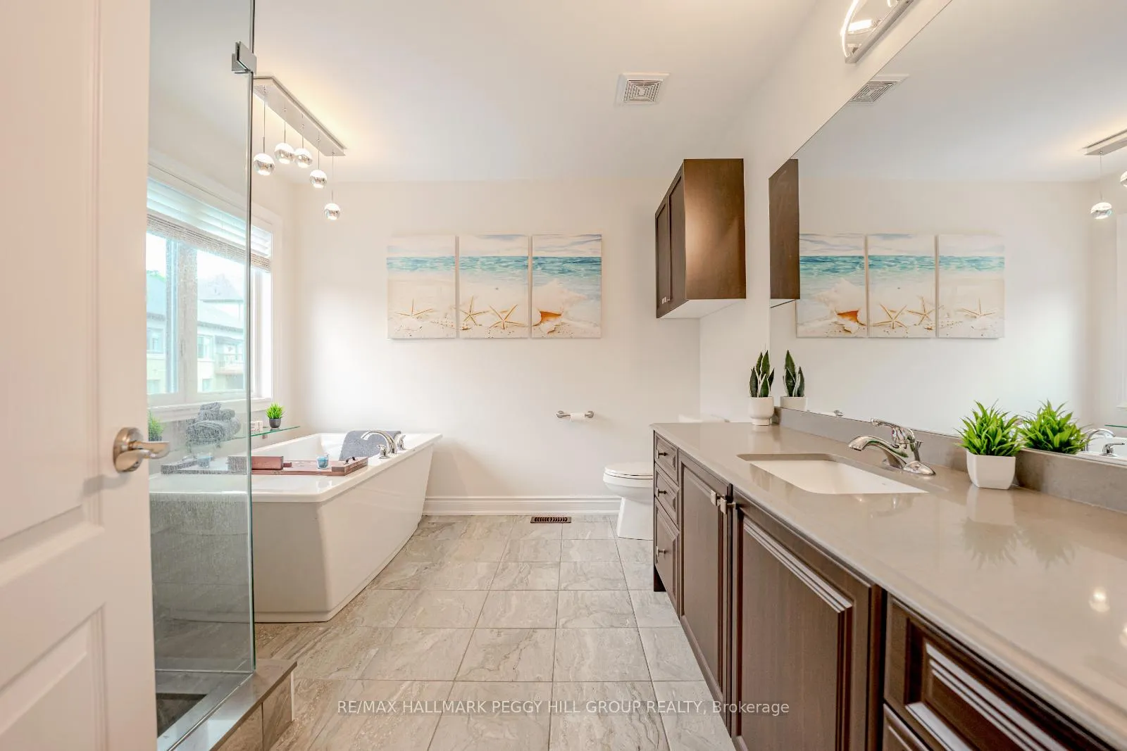 Photo 12 of 41 Landscape Drive, Oro-Medonte, Horseshoe Valley — HOMEH