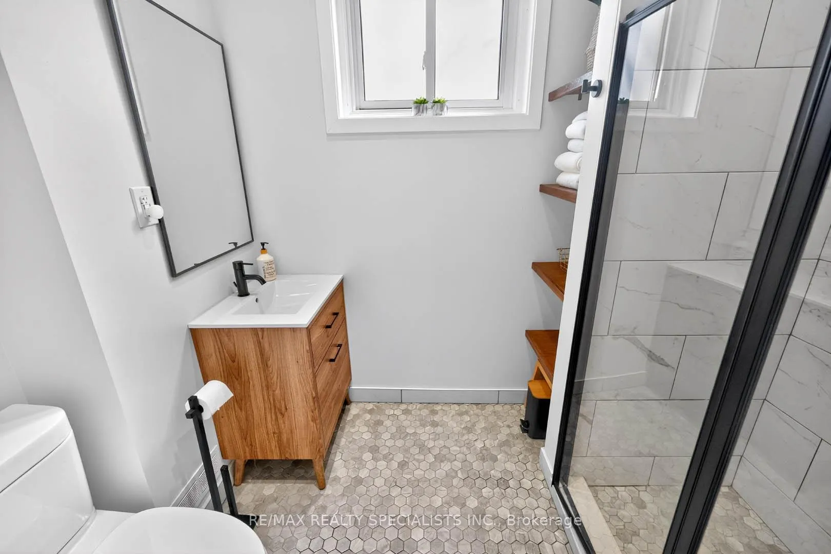Photo 27 of 2601 Windjammer Road, Mississauga, Erin Mills — HOMEH