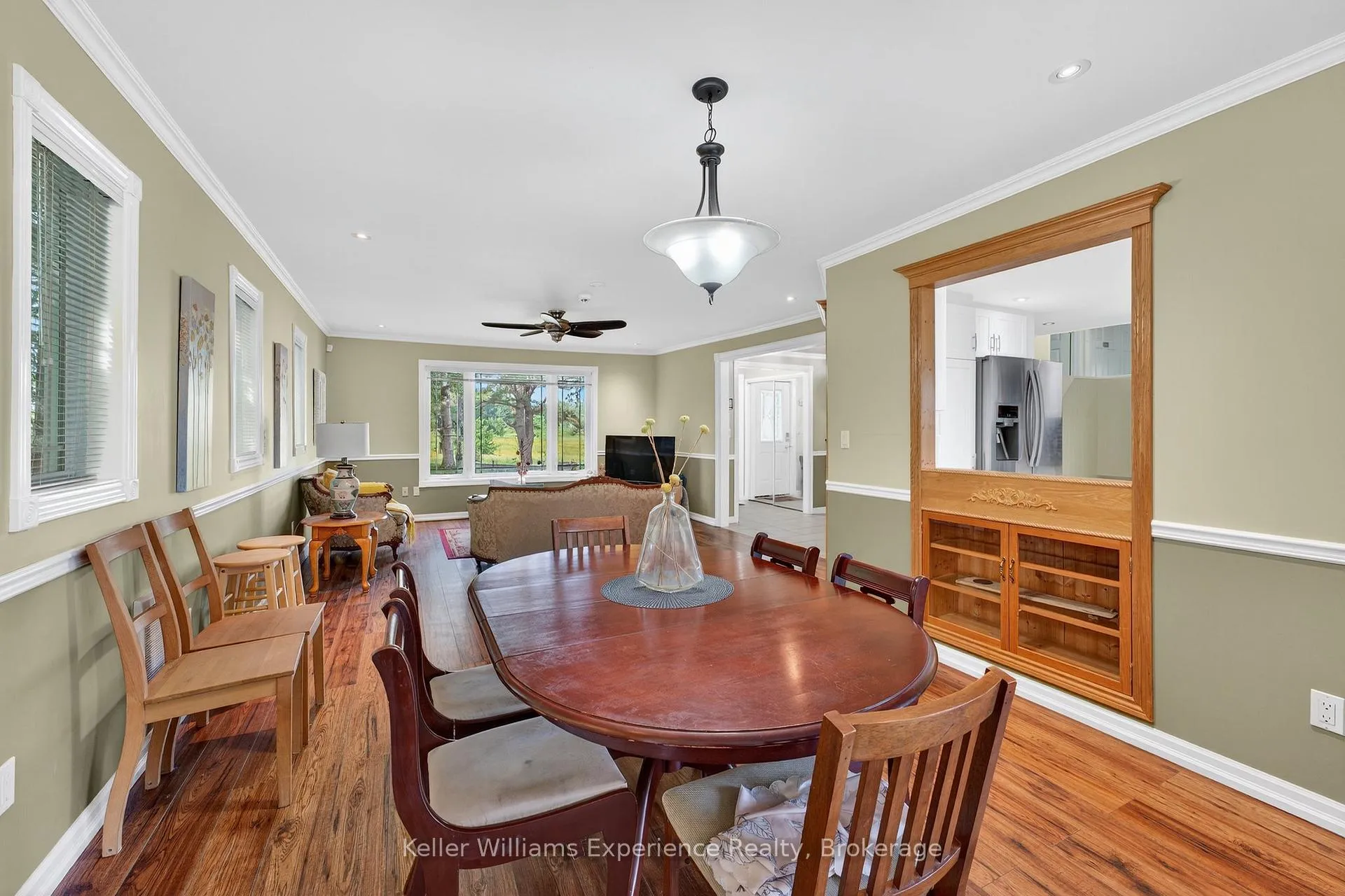 Photo 13 of 1236 Golden Beach Road, Bracebridge, Monck (Bracebridge) — HOMEH