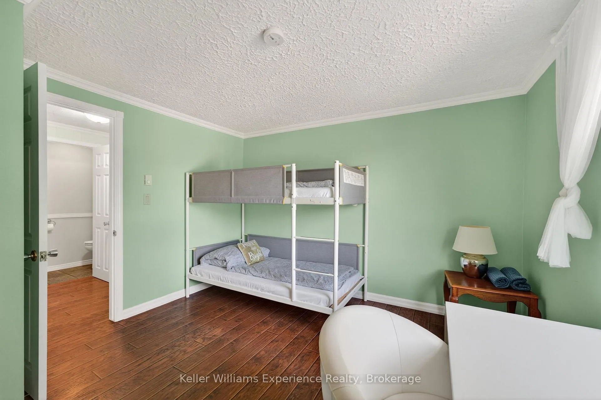 Photo 19 of 1236 Golden Beach Road, Bracebridge, Monck (Bracebridge) — HOMEH