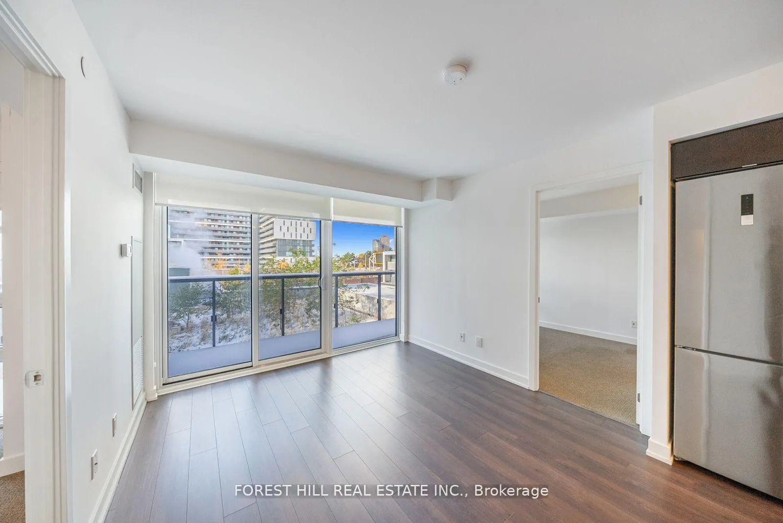Photo 12 of Unit 423, 120 Varna Drive, Toronto, Englemount-Lawrence — HOMEH