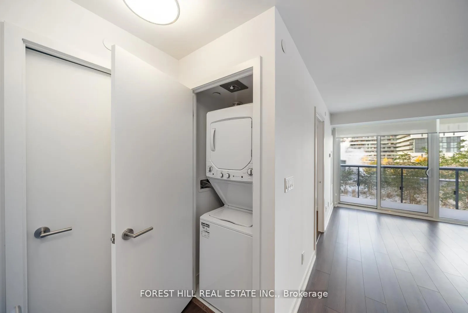 Photo 16 of Unit 423, 120 Varna Drive, Toronto, Englemount-Lawrence — HOMEH