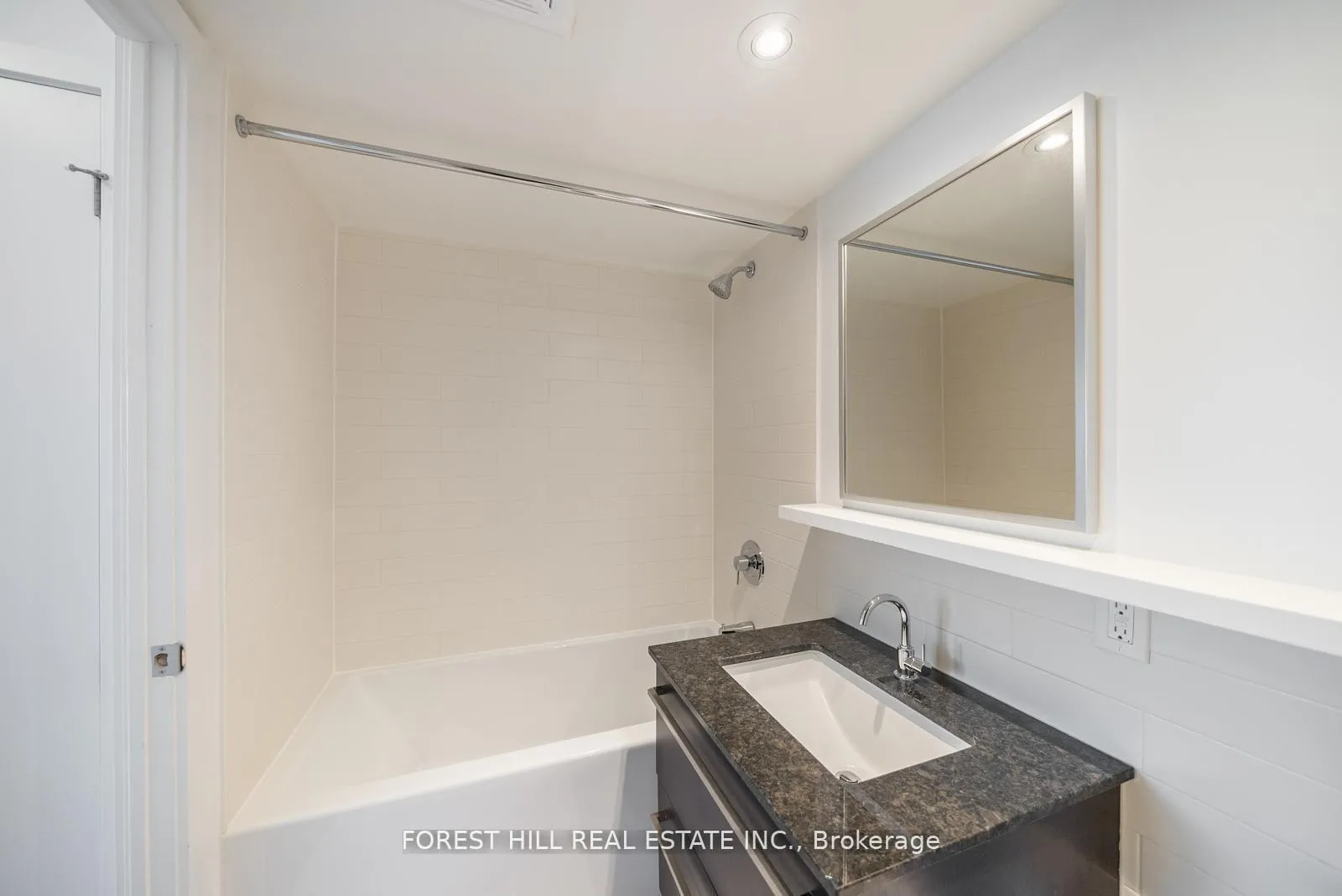 Photo 21 of Unit 423, 120 Varna Drive, Toronto, Englemount-Lawrence — HOMEH