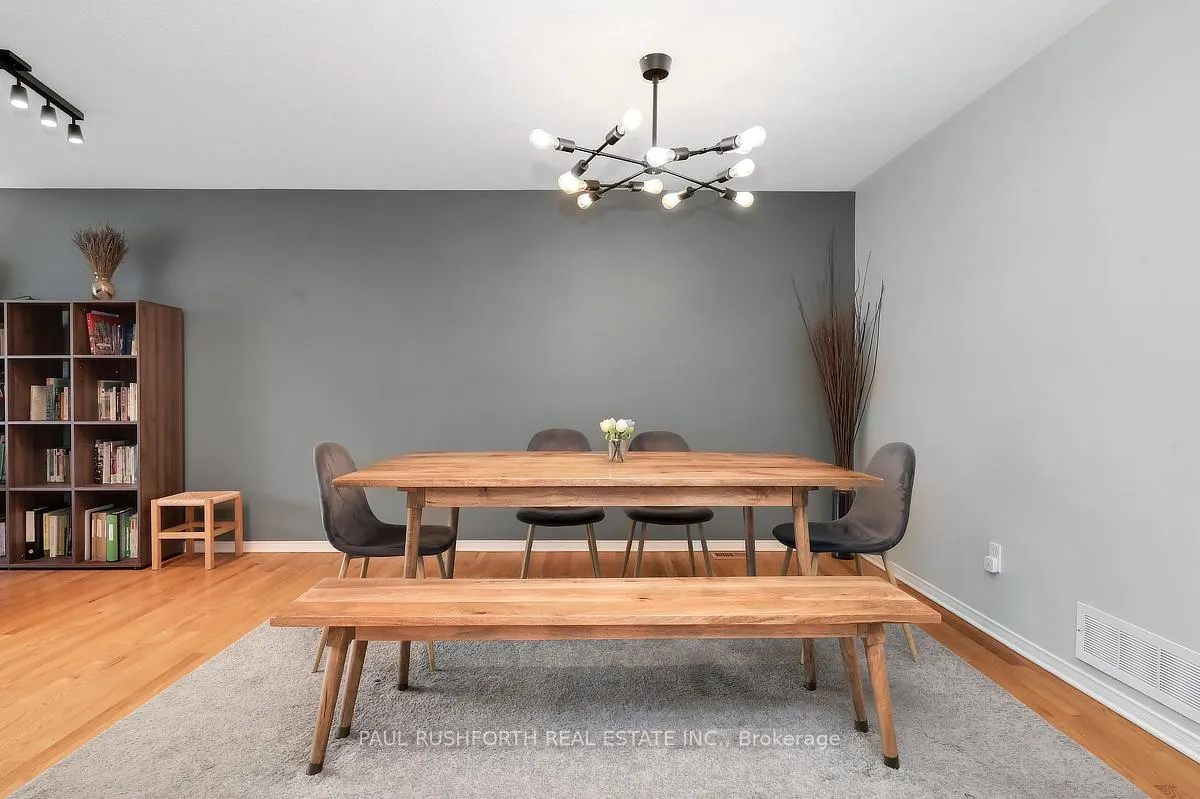 Photo 13 of 2123 Esprit Drive, Ottawa, Avalon East — HOMEH