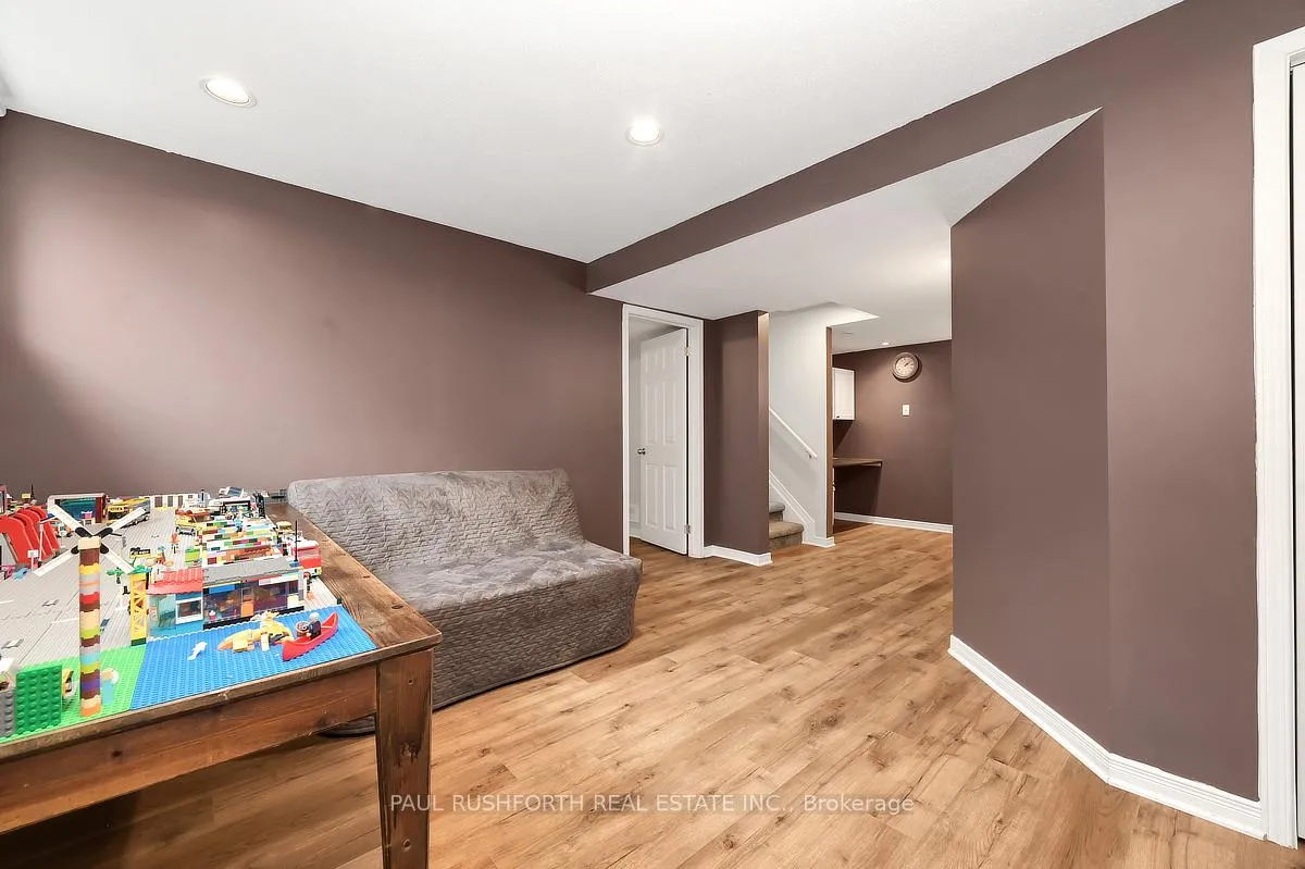Photo 34 of 2123 Esprit Drive, Ottawa, Avalon East — HOMEH