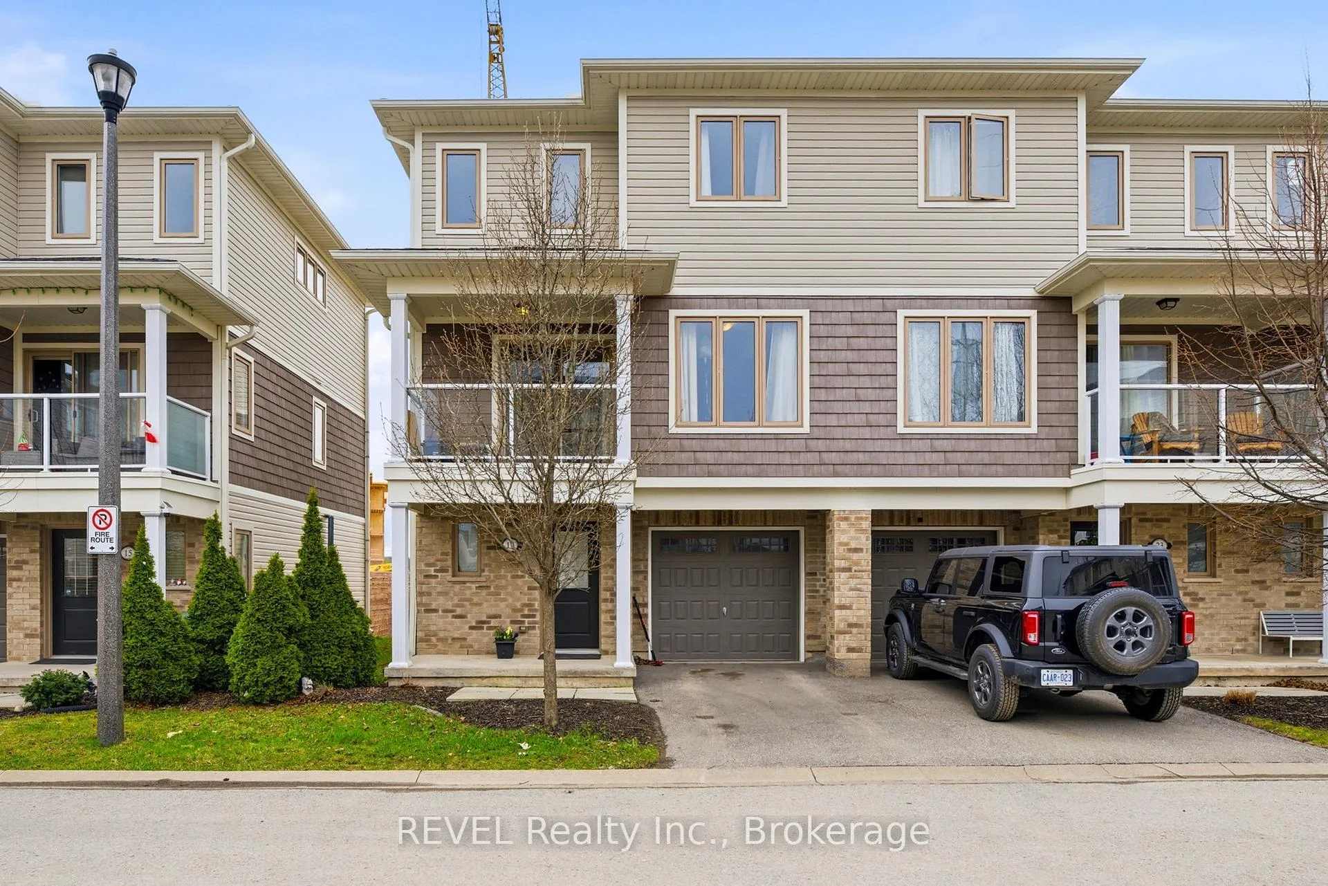 Photo 2 of Unit 20, 19 Scarlett Common, St. Catharines, Secord Woods — HOMEH