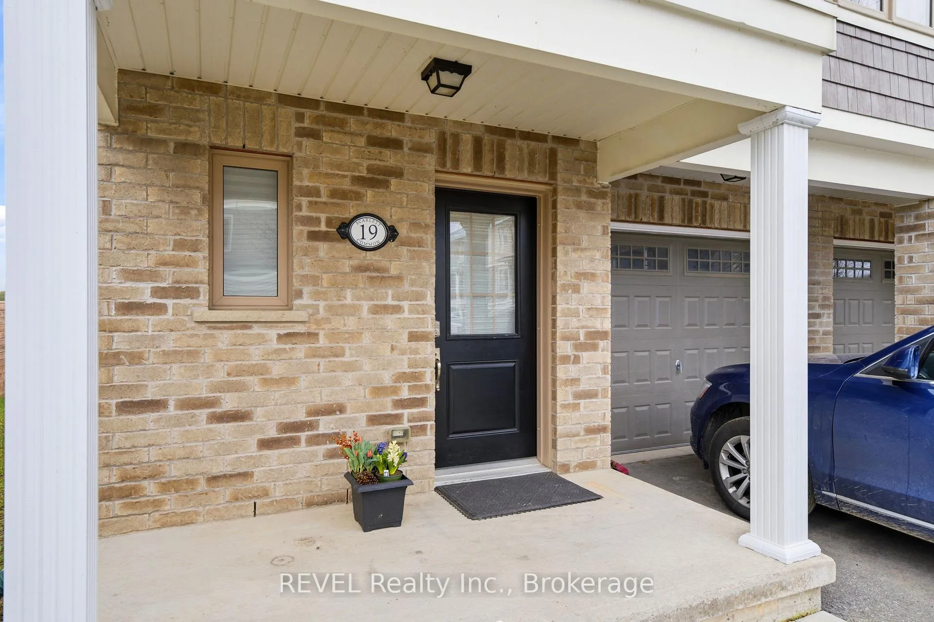 Photo 4 of Unit 20, 19 Scarlett Common, St. Catharines, Secord Woods — HOMEH
