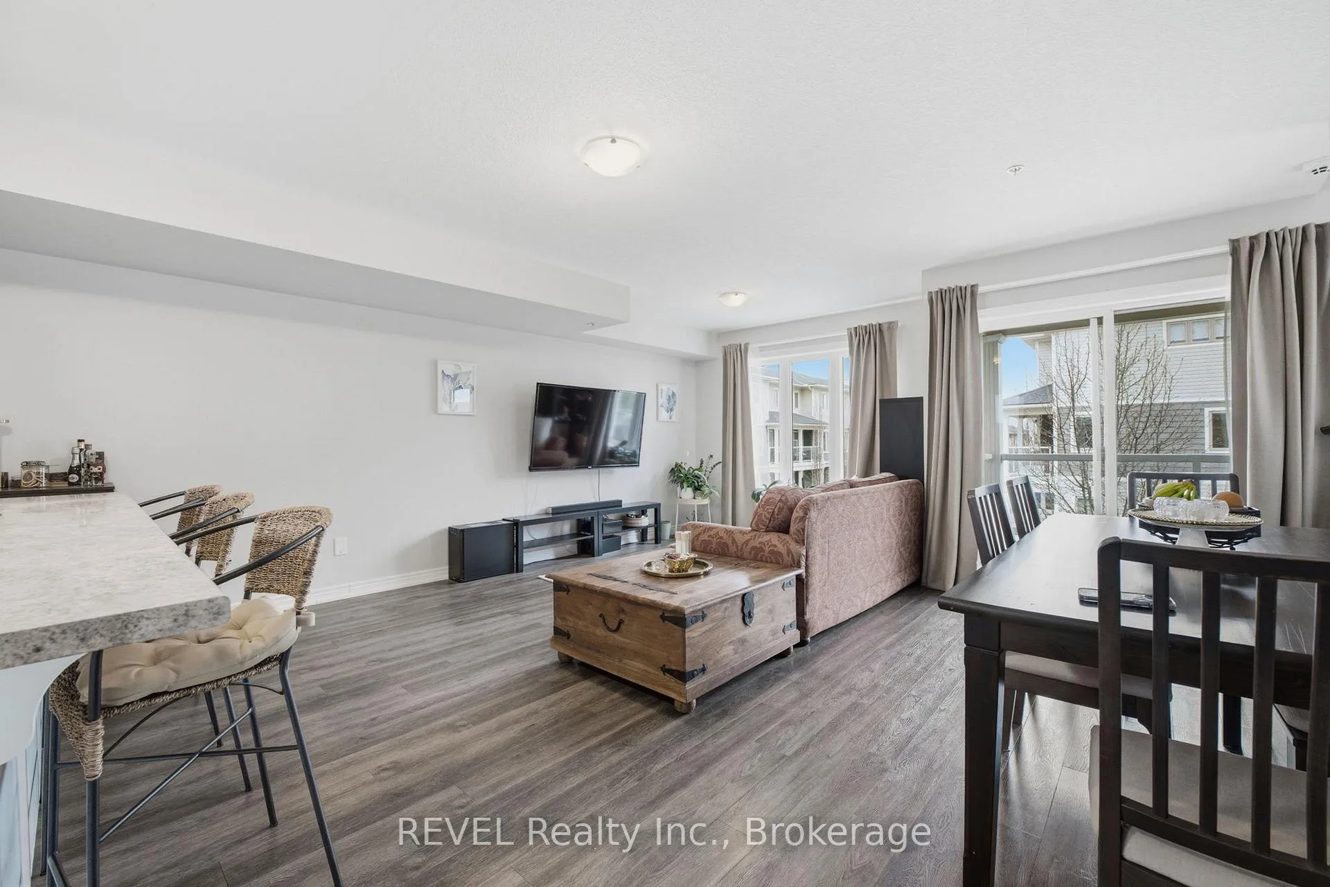 Photo 11 of Unit 20, 19 Scarlett Common, St. Catharines, Secord Woods — HOMEH