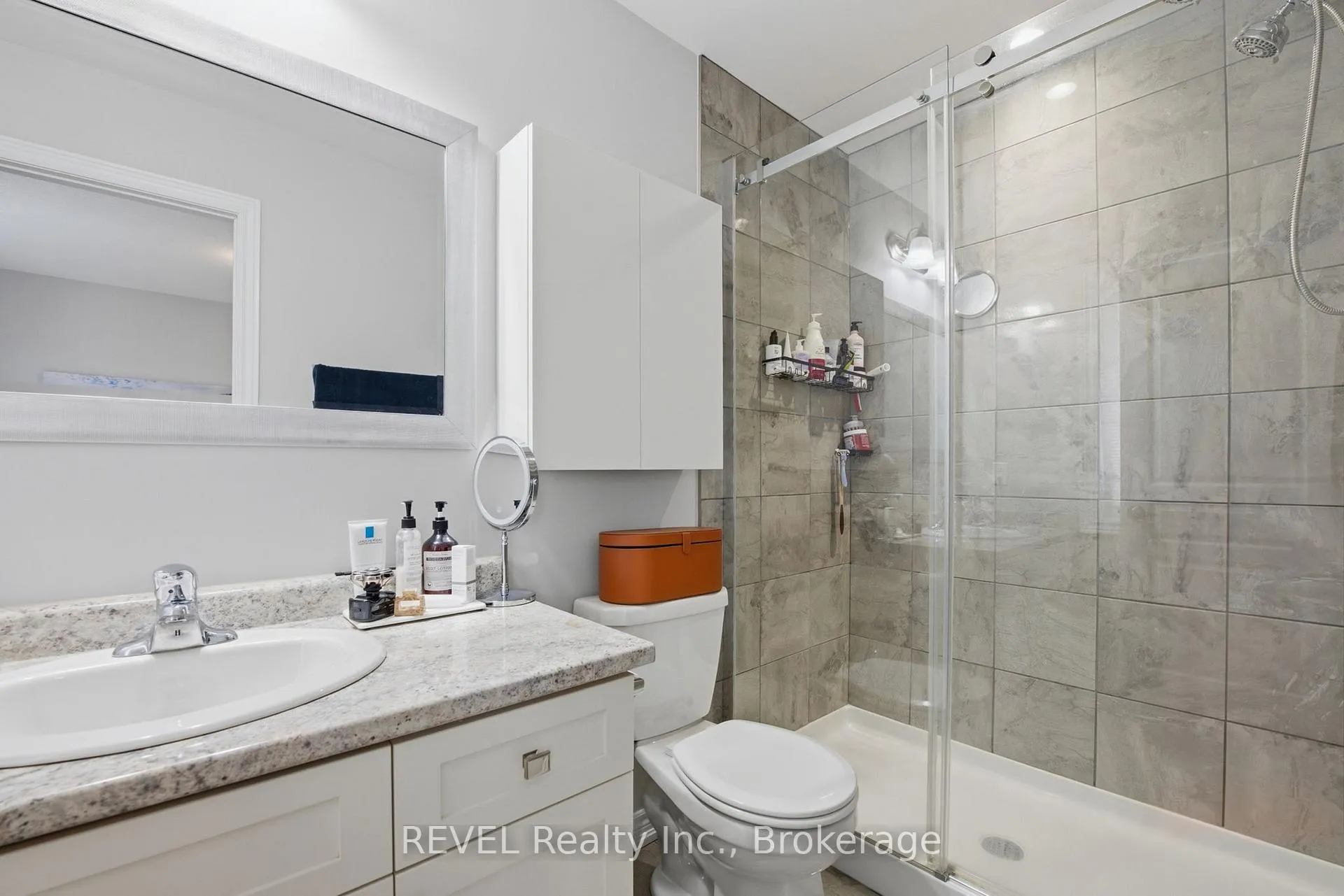 Photo 29 of Unit 20, 19 Scarlett Common, St. Catharines, Secord Woods — HOMEH