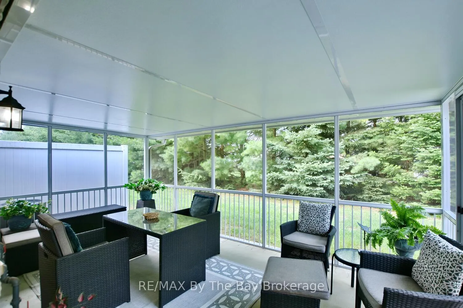 Photo 3 of 50 Clover Crescent, Wasaga Beach — HOMEH