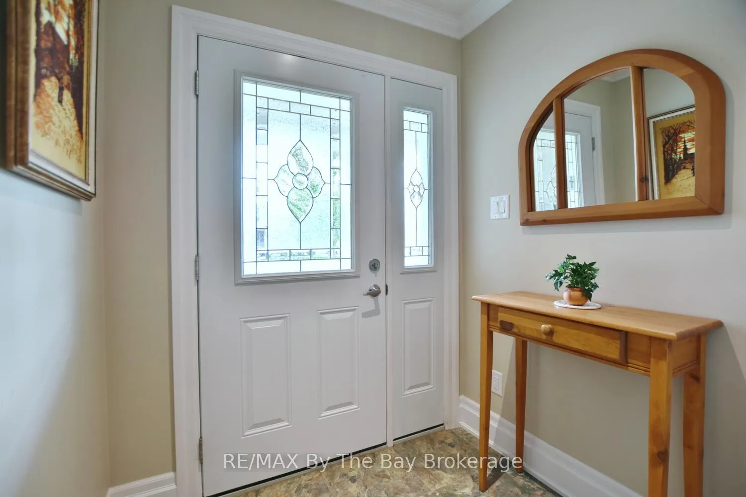 Photo 6 of 50 Clover Crescent, Wasaga Beach — HOMEH