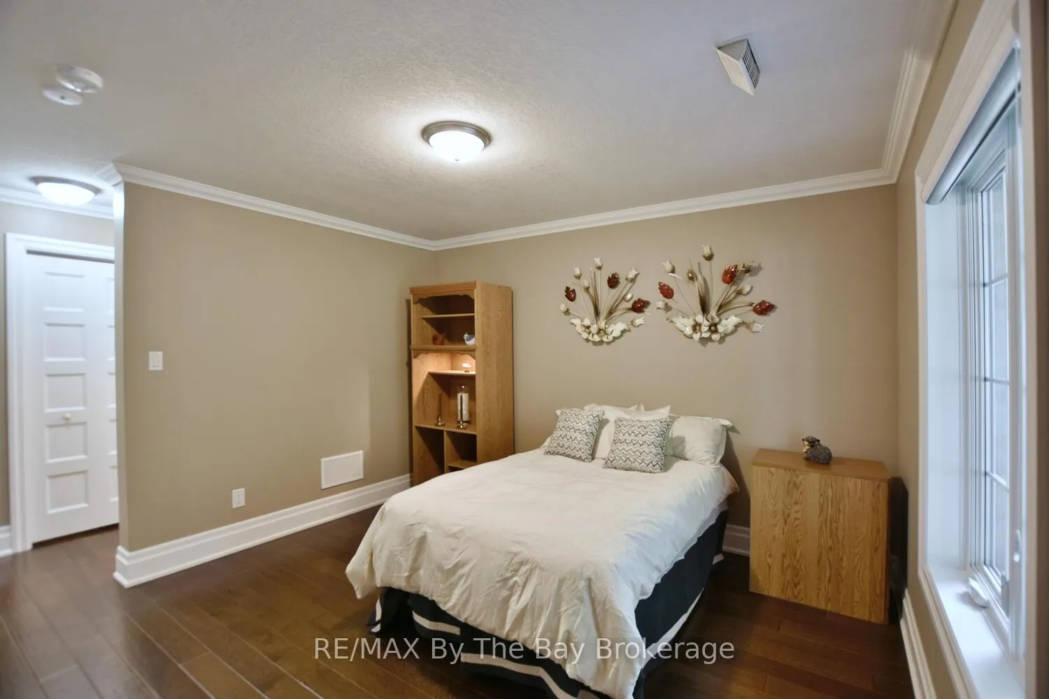 Photo 13 of 50 Clover Crescent, Wasaga Beach — HOMEH