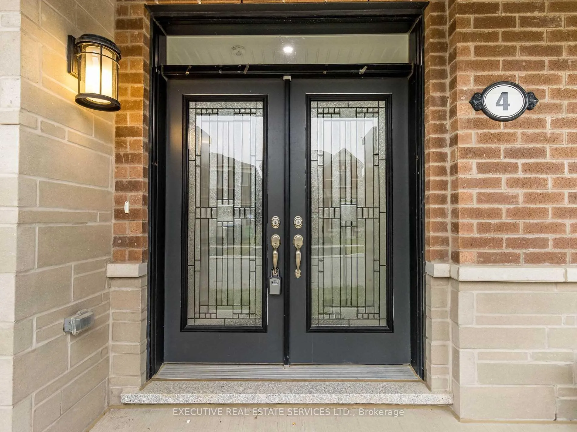 Photo 5 of 4 Brenscombe Road, Brampton, Northwest Brampton — HOMEH