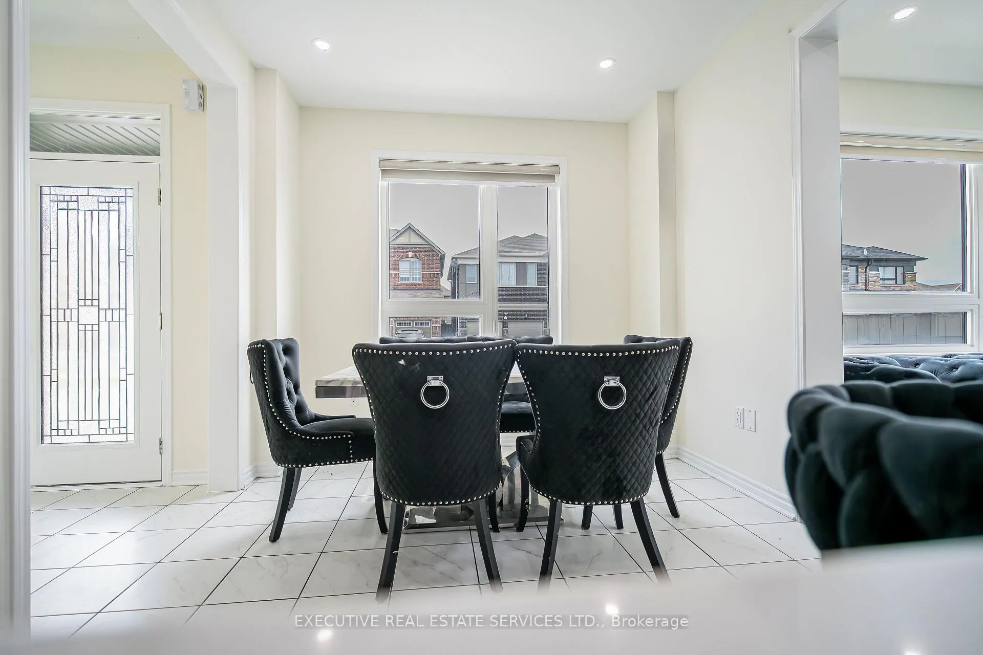 Photo 8 of 4 Brenscombe Road, Brampton, Northwest Brampton — HOMEH